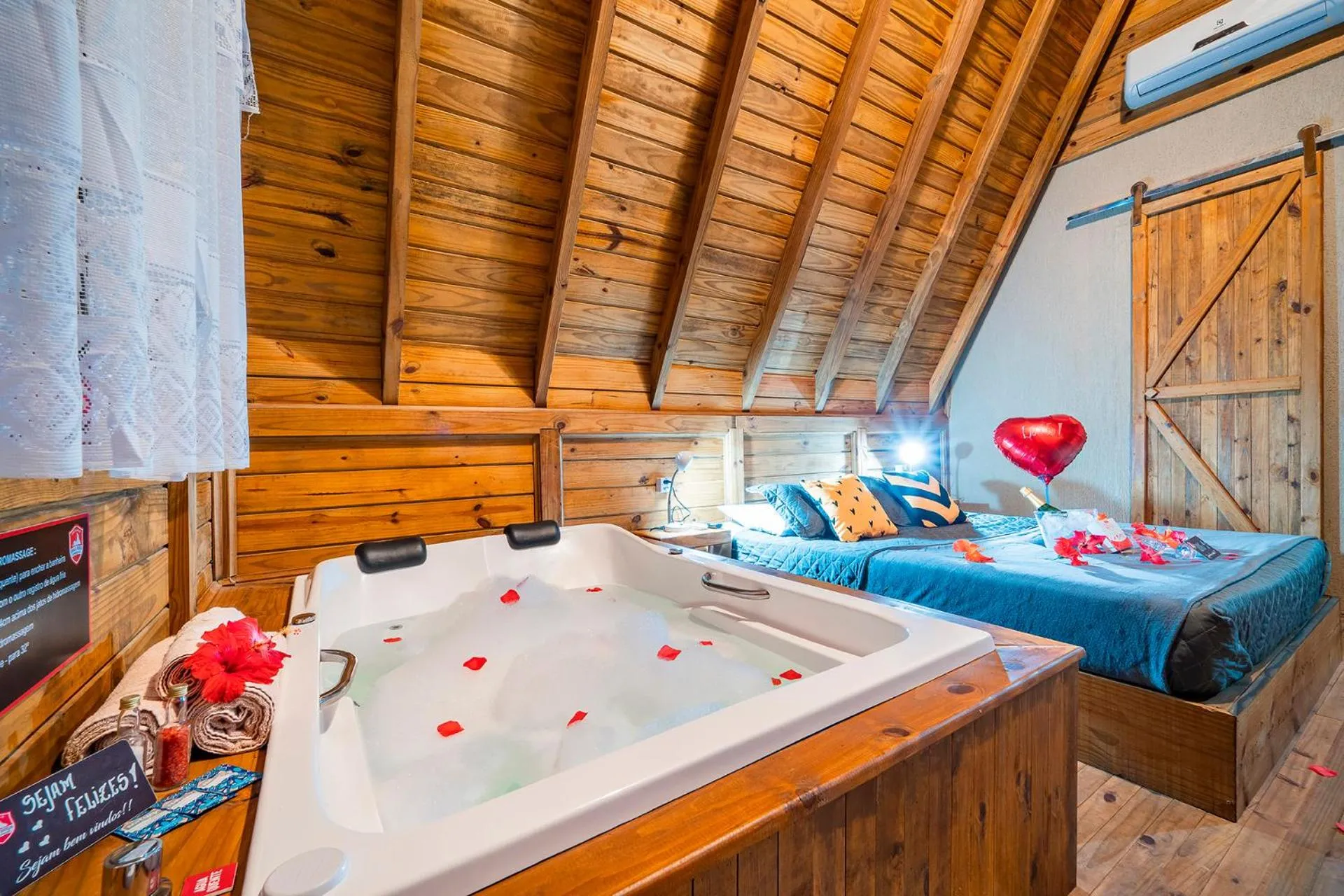 Bed in Pousada Chalé Suiço Bombinhas