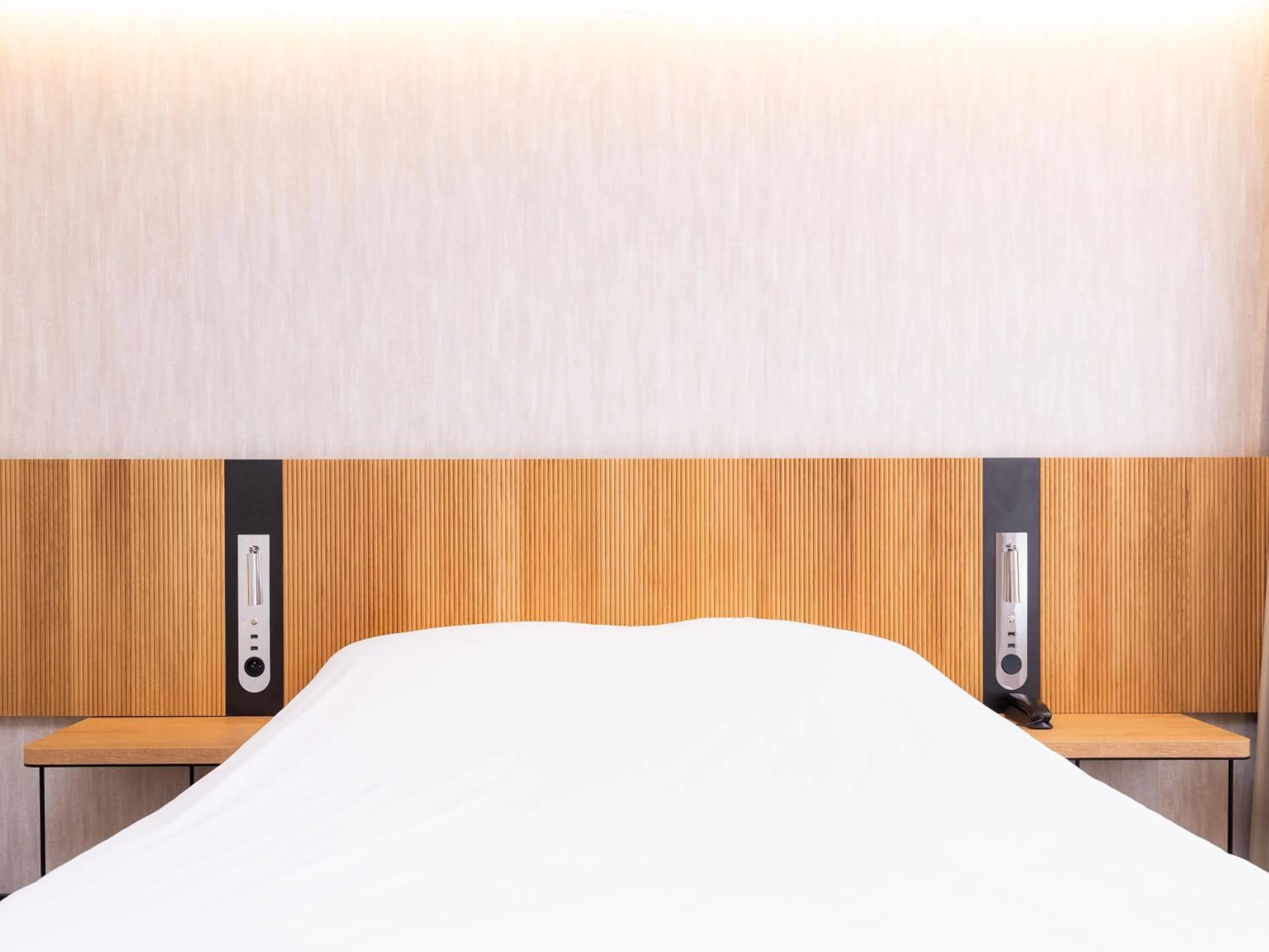 Bedroom, Bed in Novotel Suites Montpellier Antigone