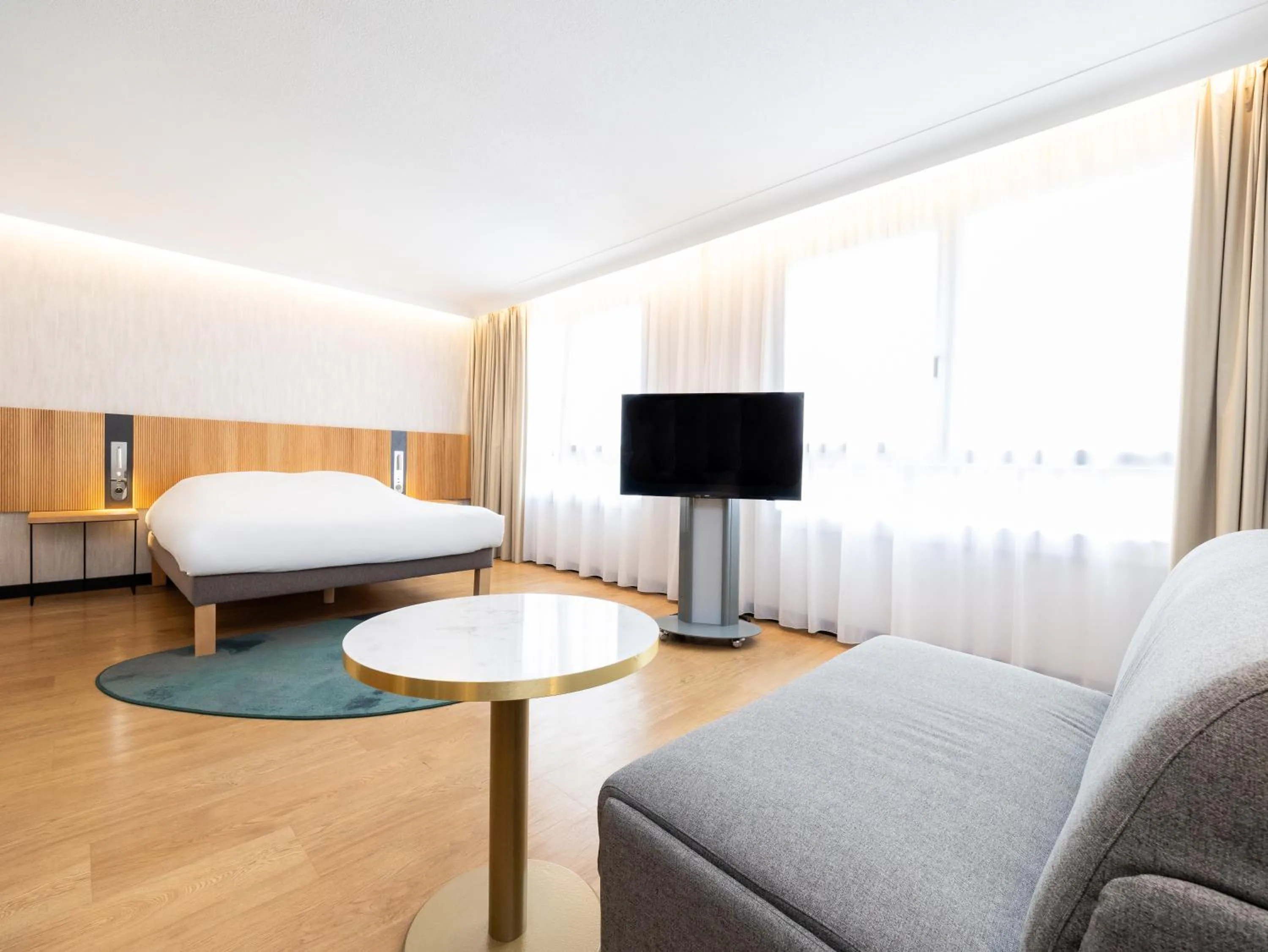 Bedroom, Bed in Novotel Suites Montpellier Antigone