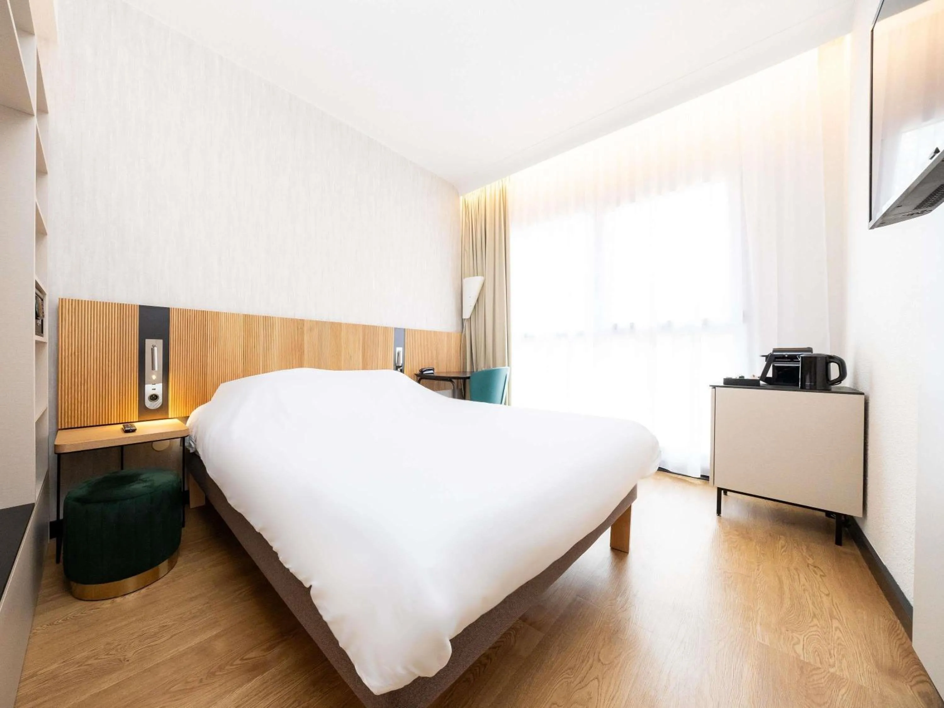 Bedroom, Bed in Novotel Suites Montpellier Antigone