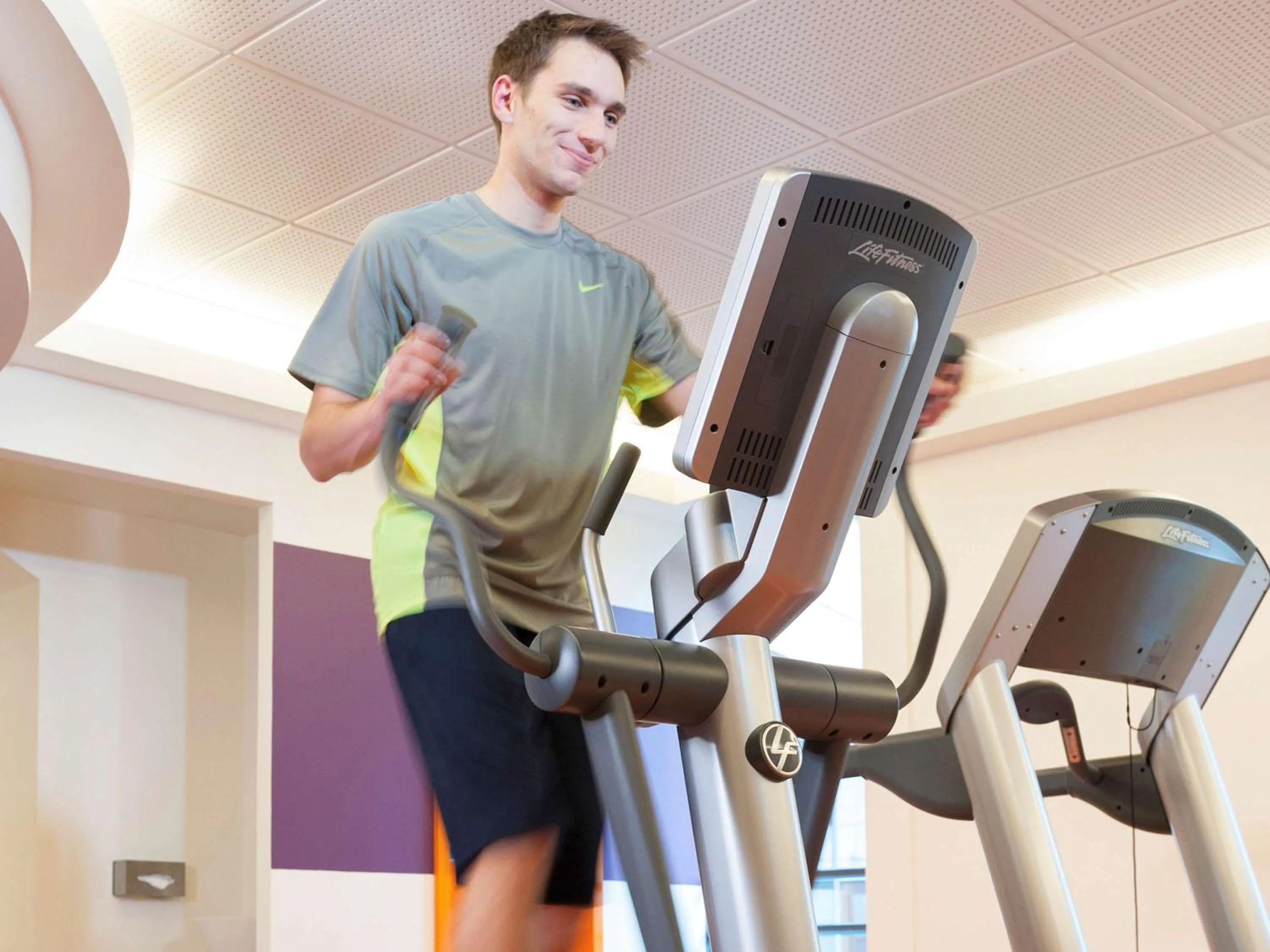 Fitness centre/facilities in Novotel Paris Rueil Malmaison