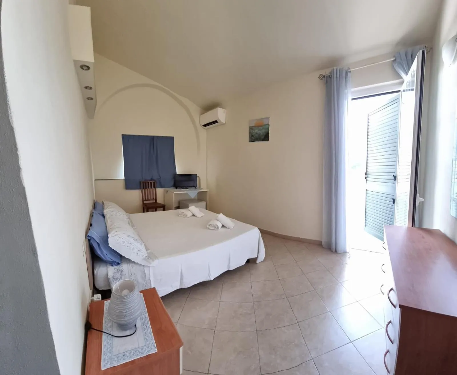 Bed in Villa Naclerio