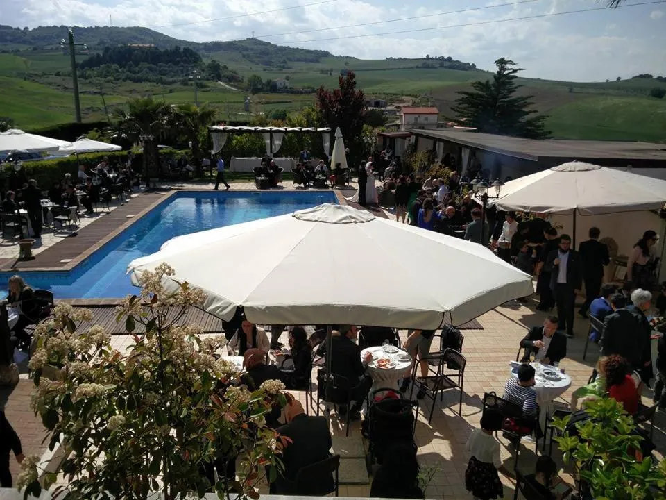 Pool view in Al Settimo Cielo