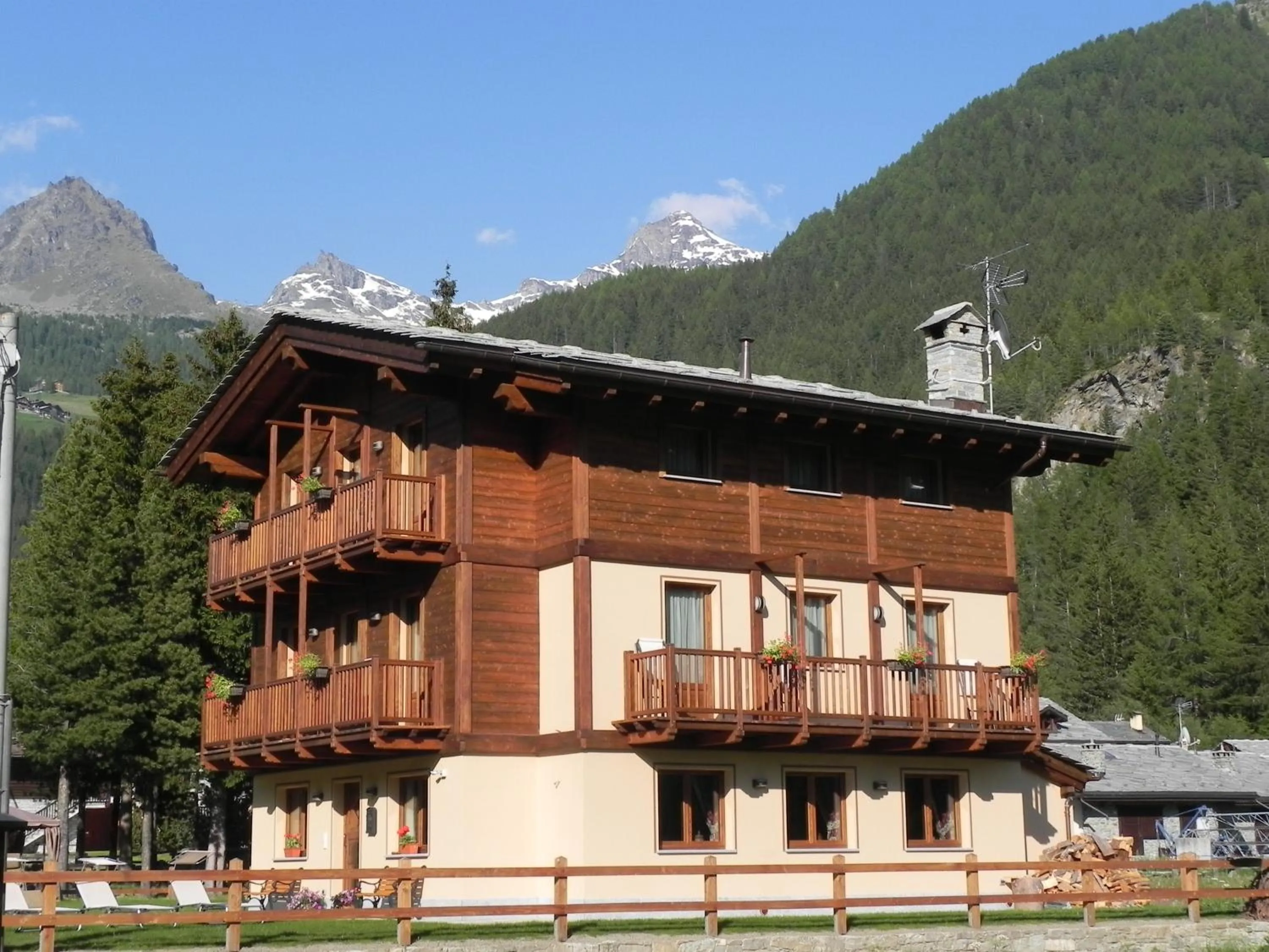 Facade/entrance in Villa Americana Chambres d'Hotes