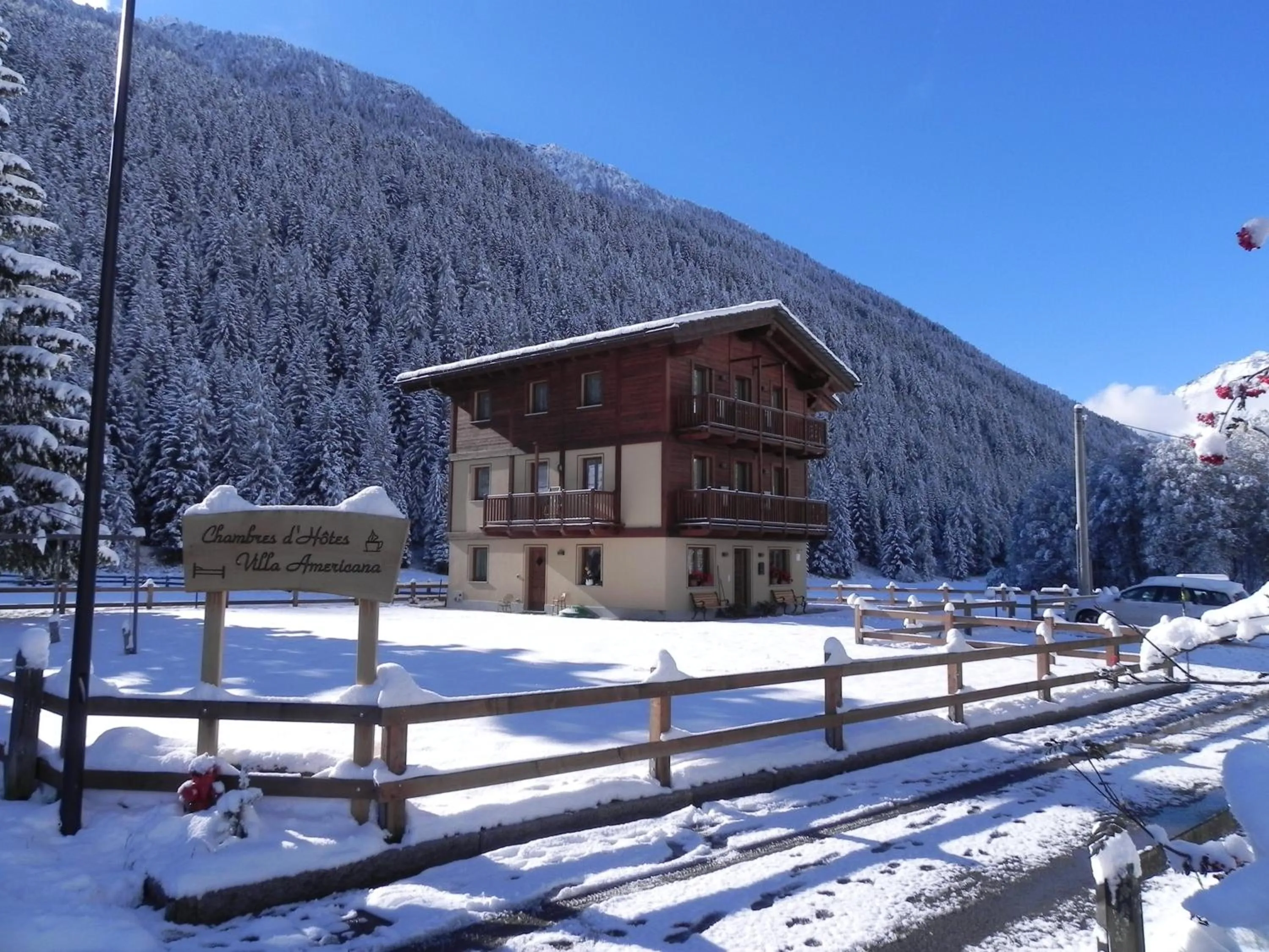 Facade/entrance in Villa Americana Chambres d'Hotes
