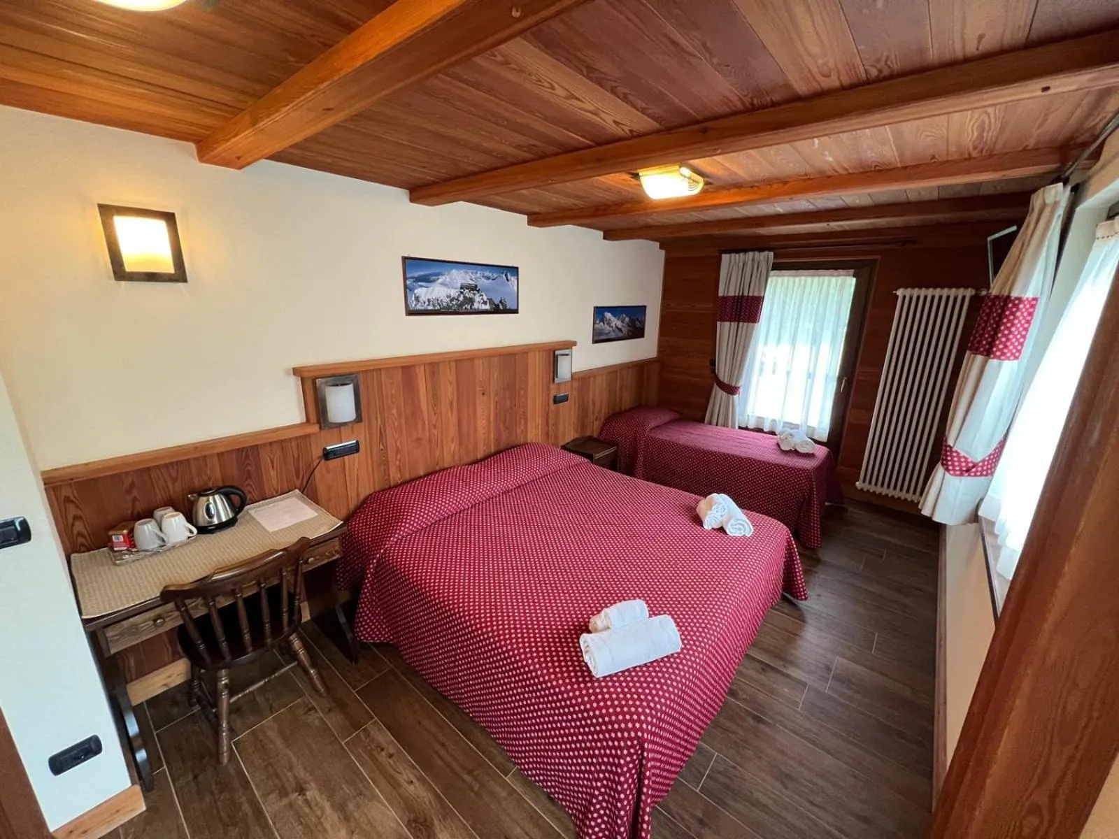 Bed in Villa Americana Chambres d'Hotes