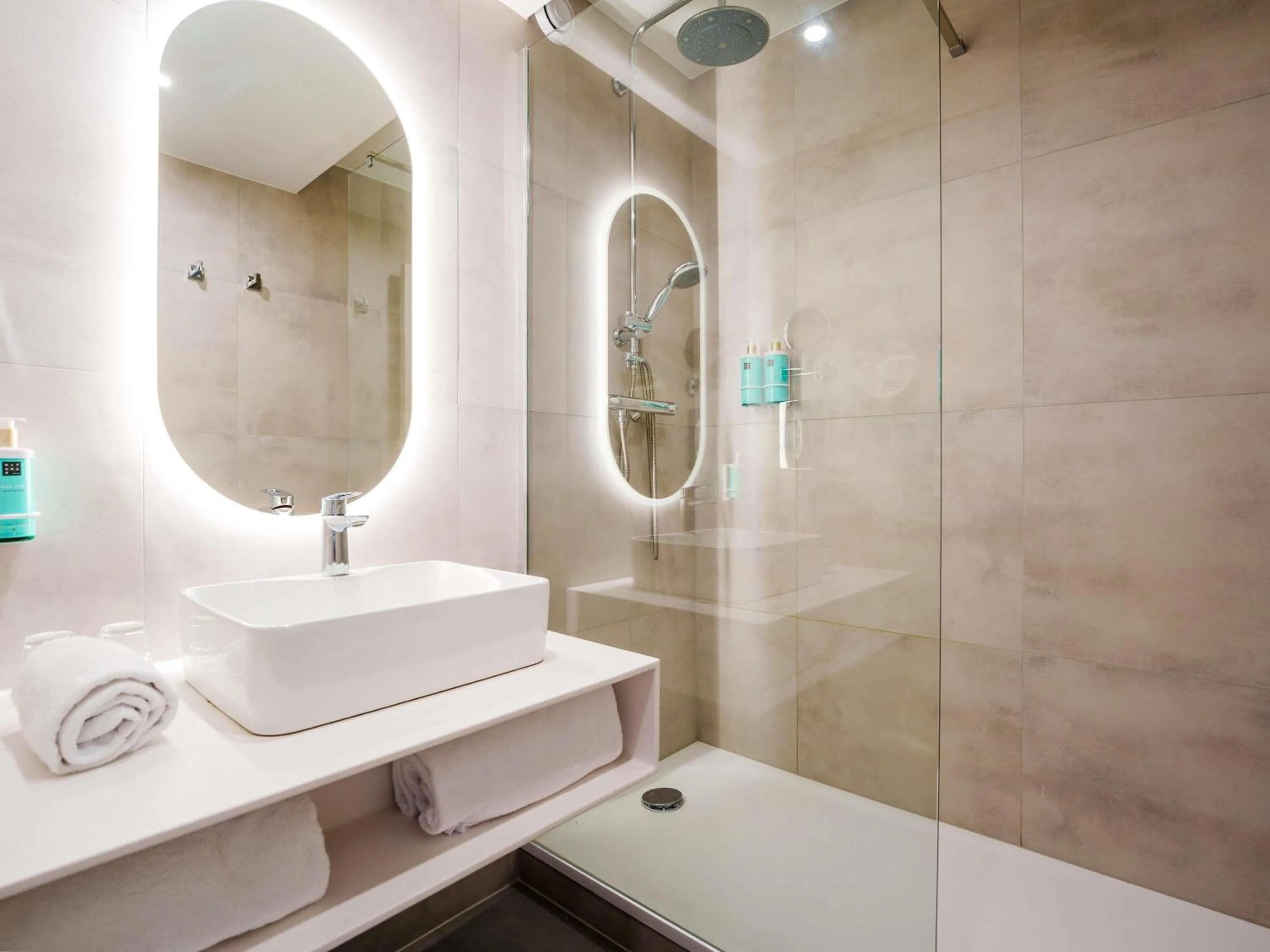 Property building in Novotel Saint Avold