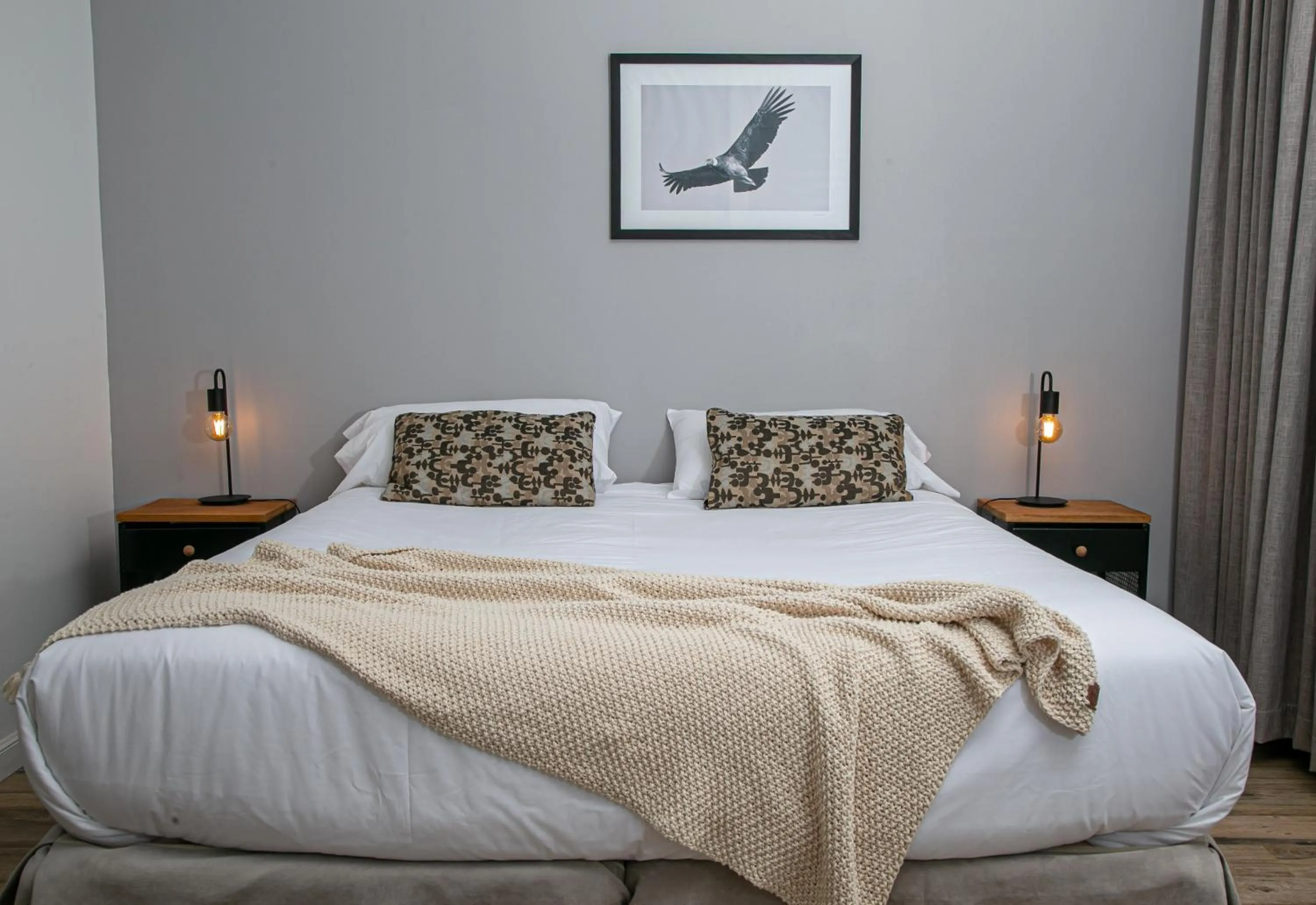 Bed in Senderos Aparts & Suites