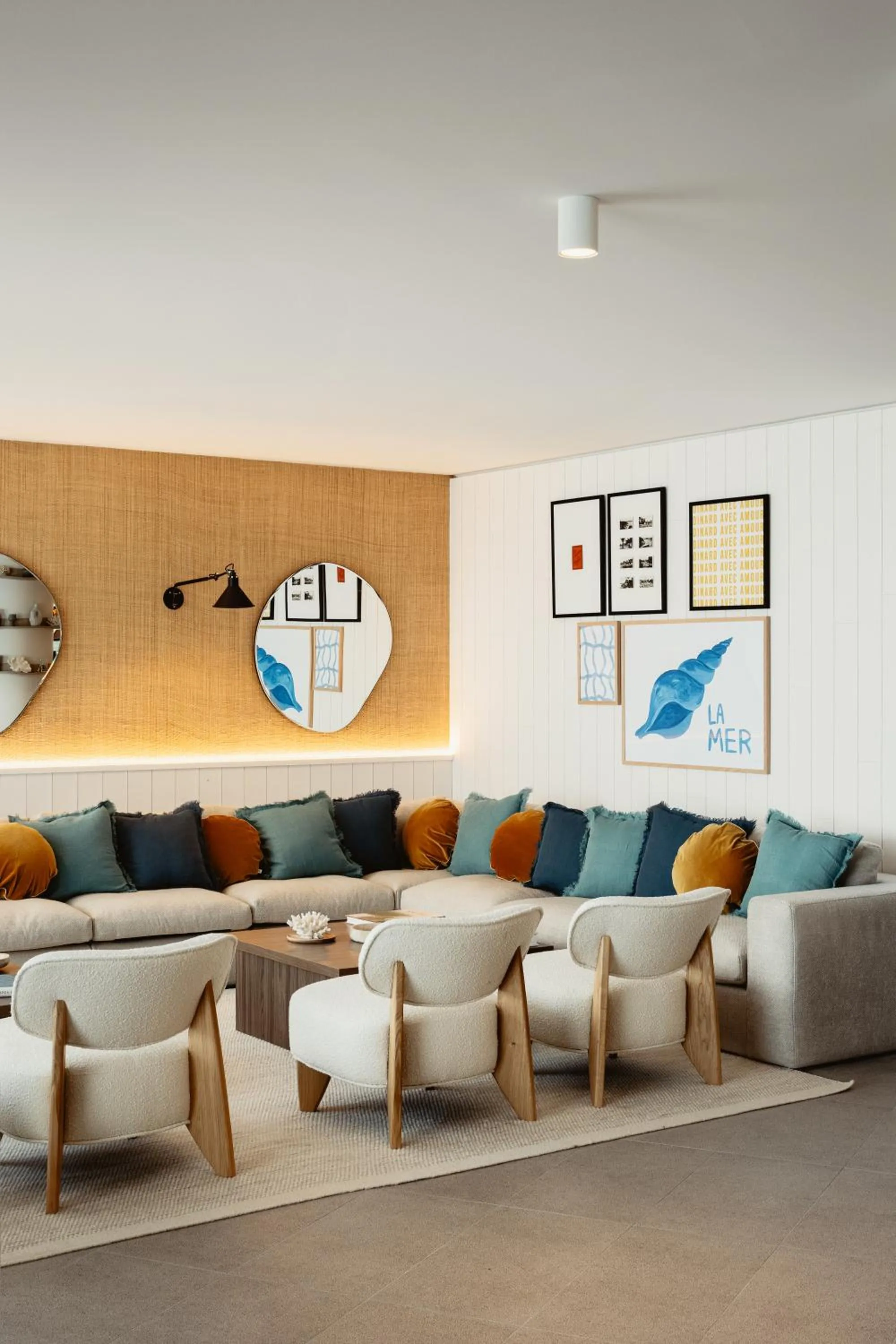 Living room in Emeria Dinard Thalasso Spa