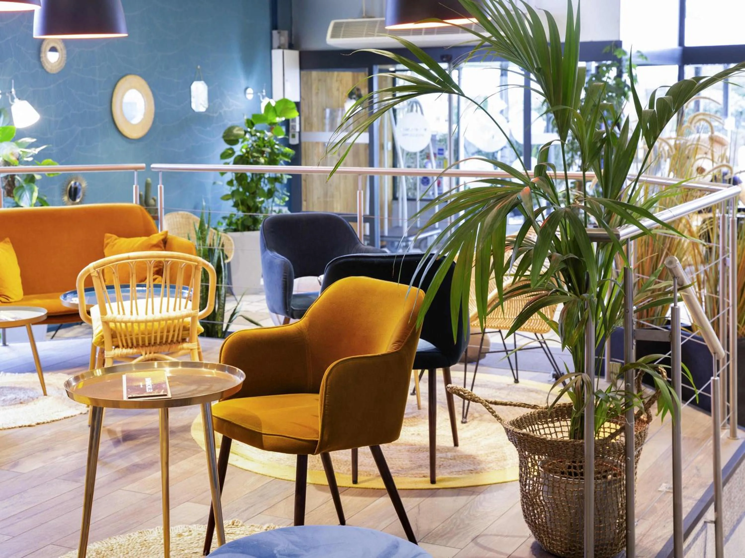 Lounge or bar in Novotel Roissy Saint Witz