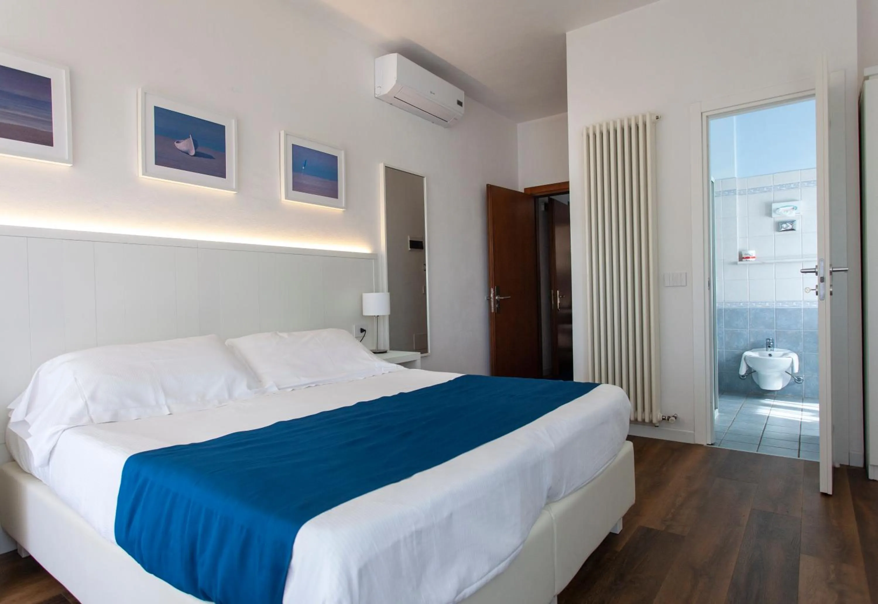 Bed in Hotel Tarabella