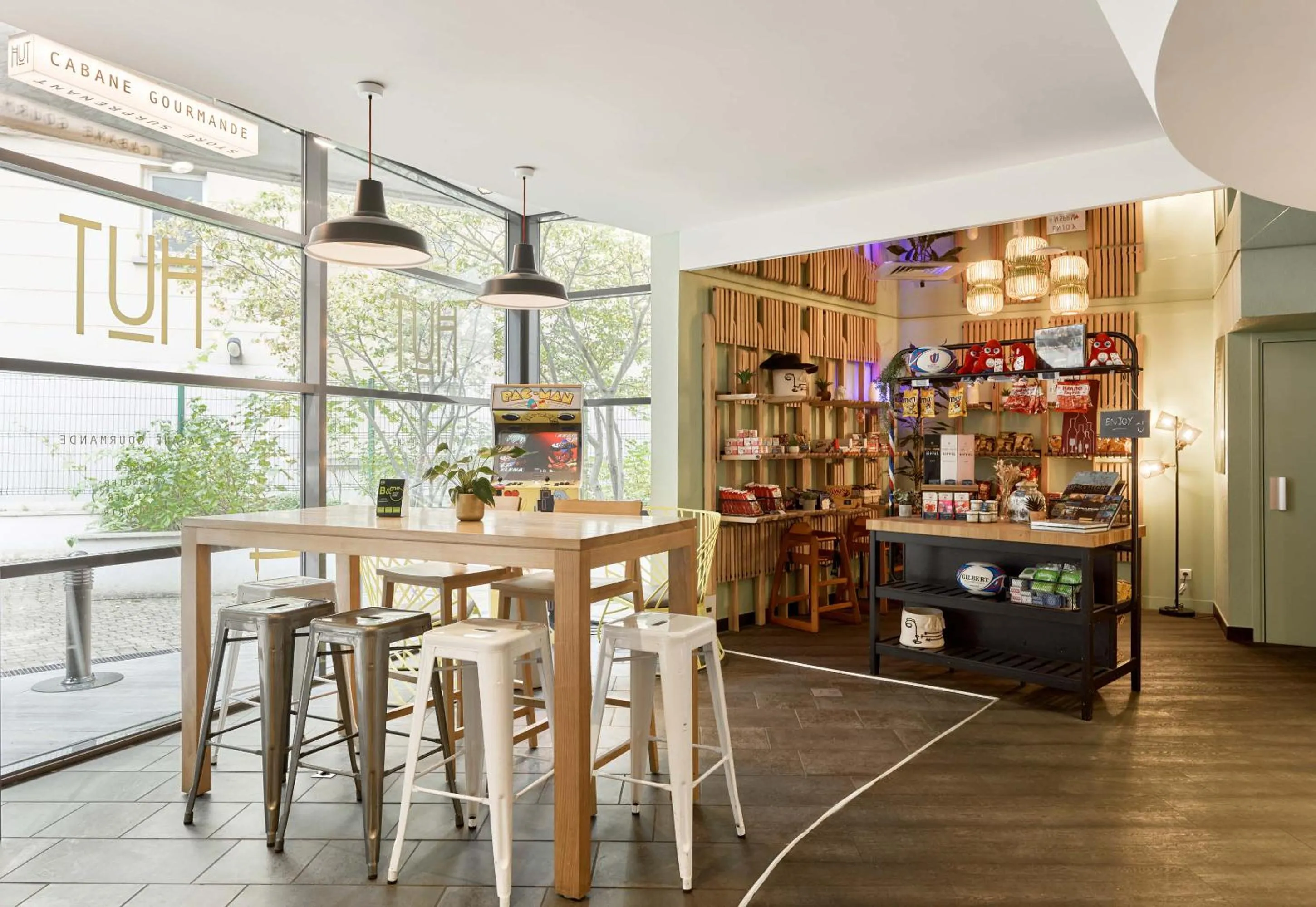 Seating area in B&B HOTEL Rueil-Malmaison Gare