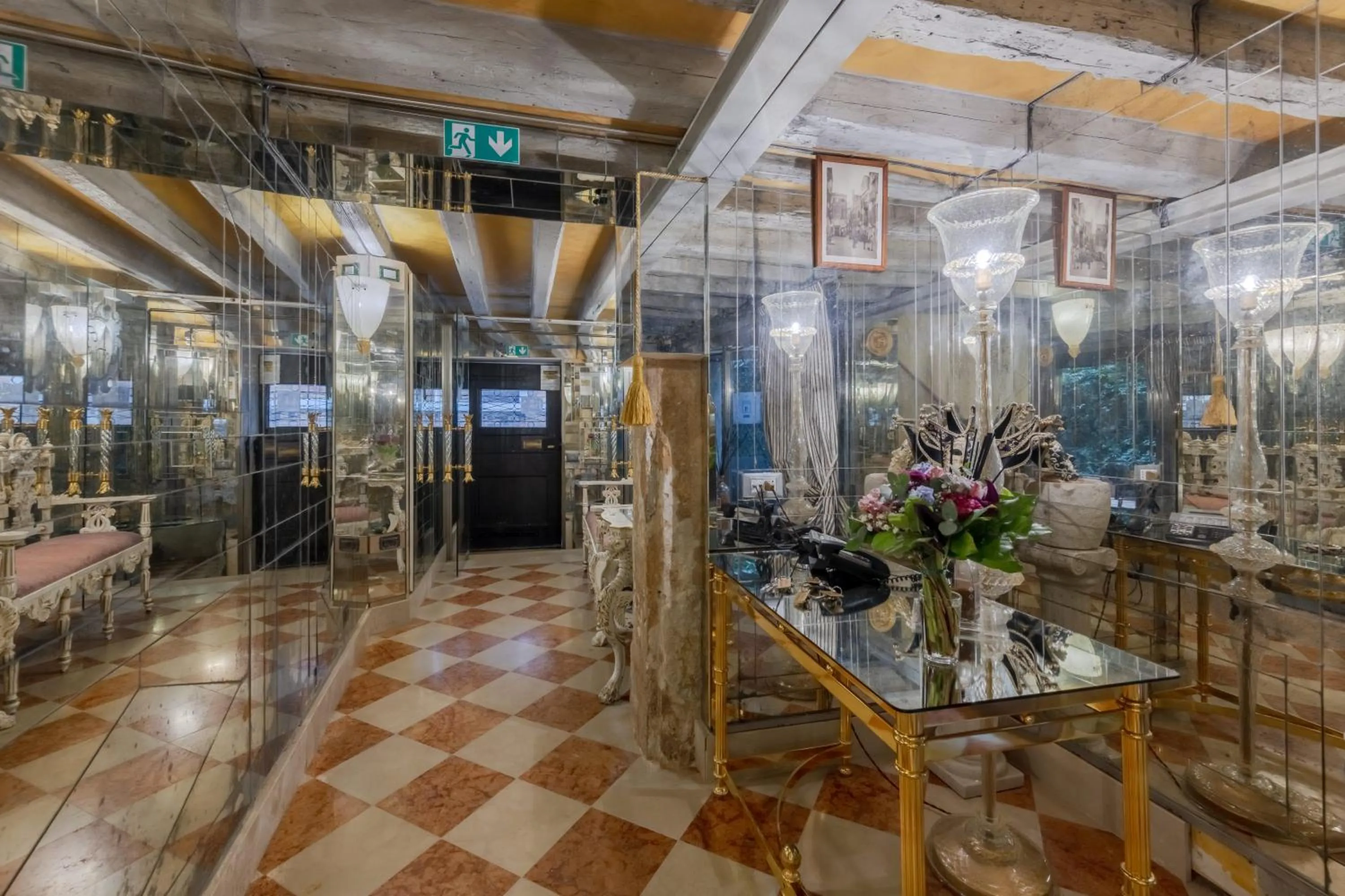 Facade/entrance in Ca Dell'Arte