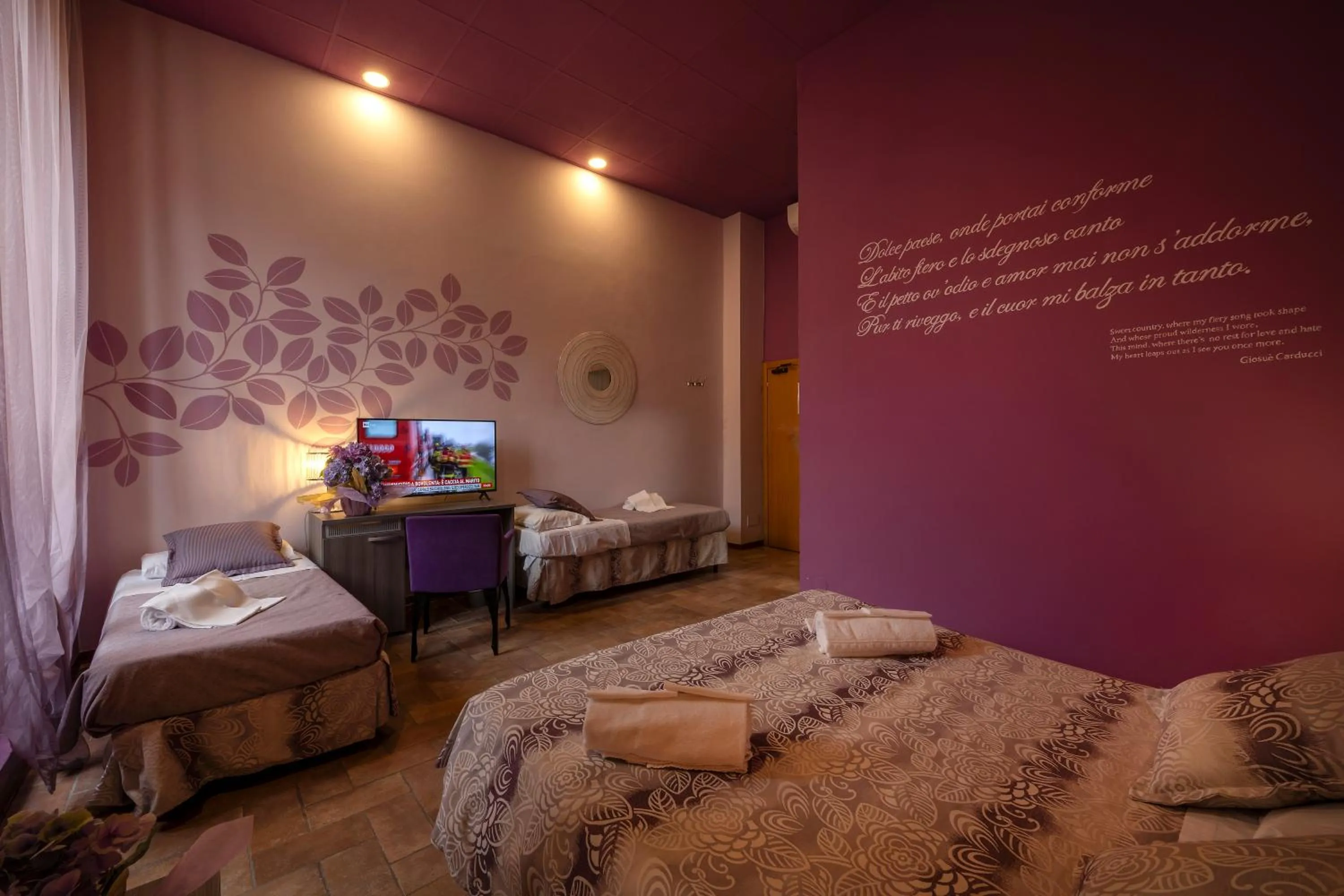 TV and multimedia, Bed in Hotel Palazzo Renieri - 3stelle S