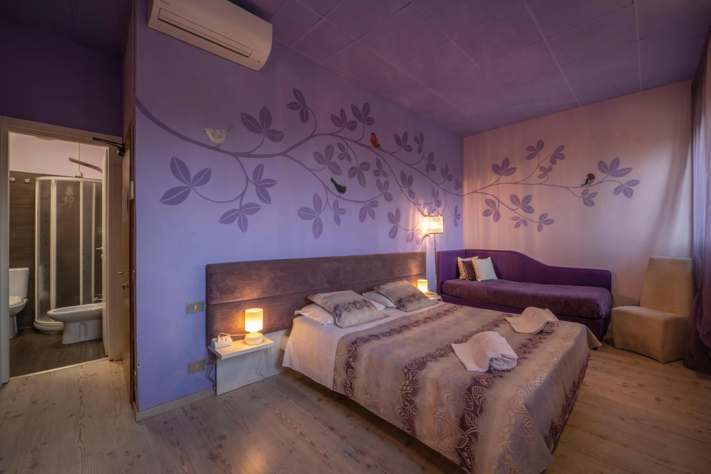 Bedroom, Bed in Hotel Palazzo Renieri - 3stelle S