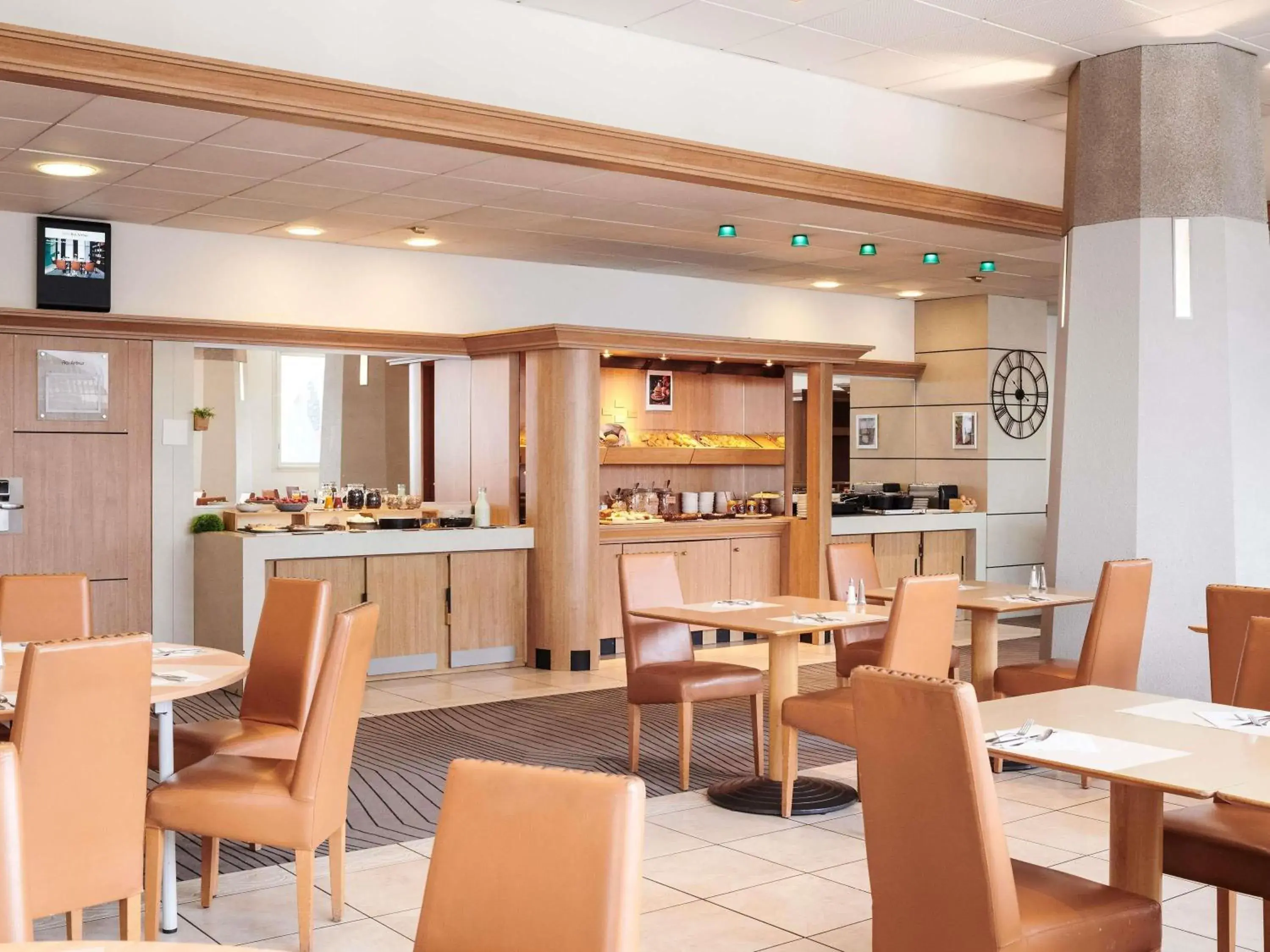 Breakfast in Mercure Rennes Centre Gare Breakfast in Mercure Rennes Centre Gare