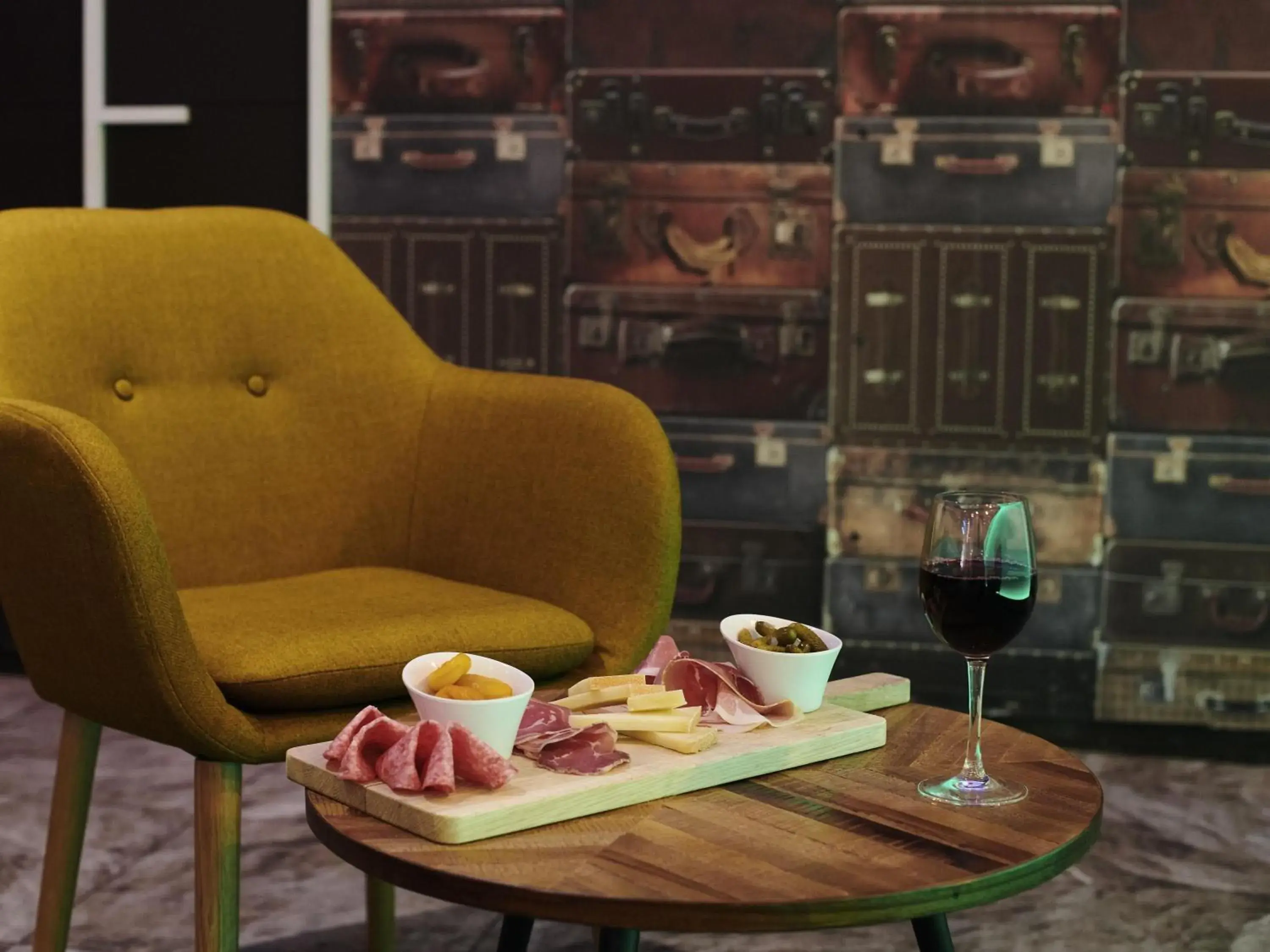 Lounge or bar in Mercure Rennes Centre Gare Lounge or bar in Mercure Rennes Centre Gare