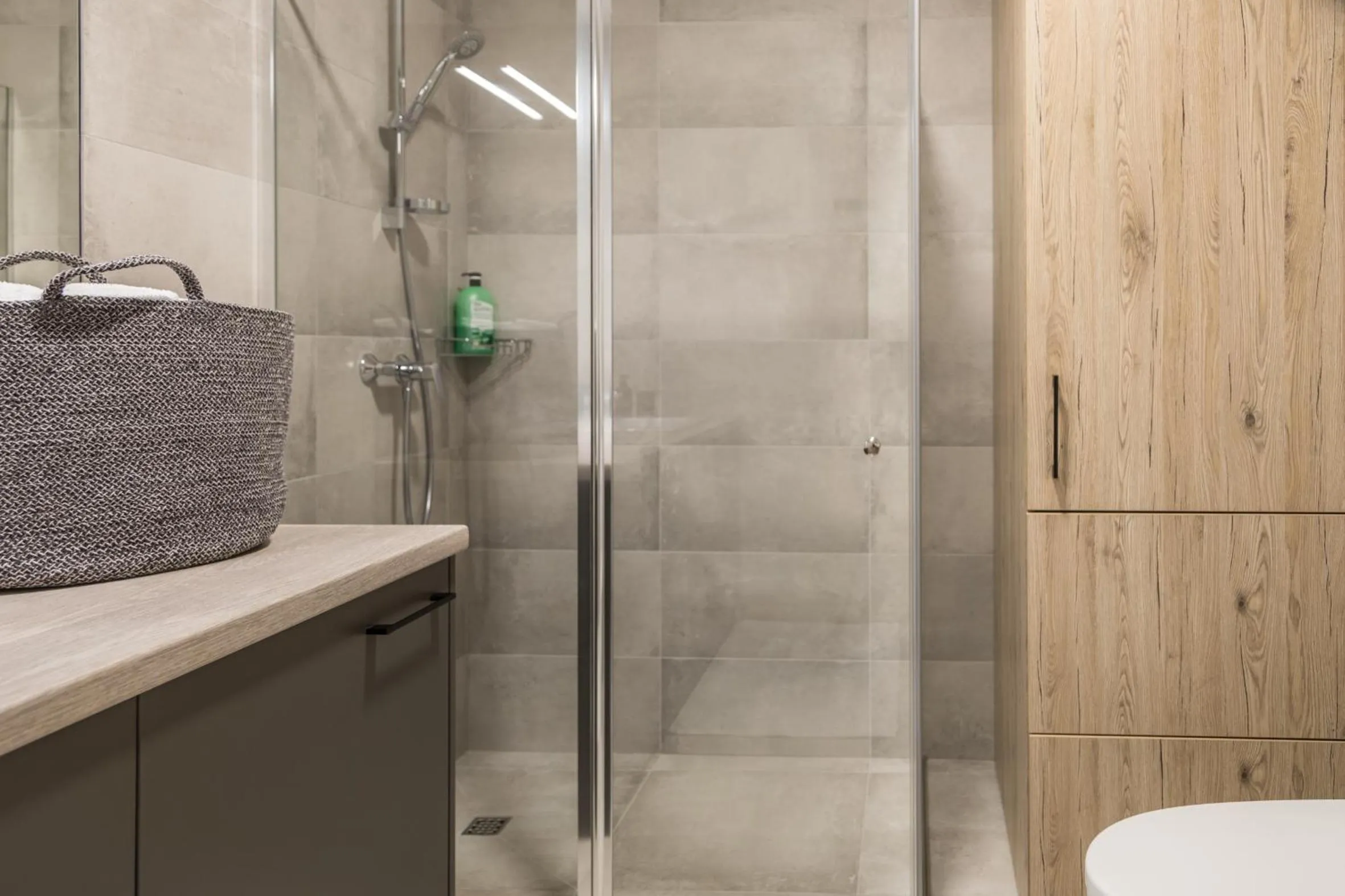 Shower in Apartment Hotel Laisve