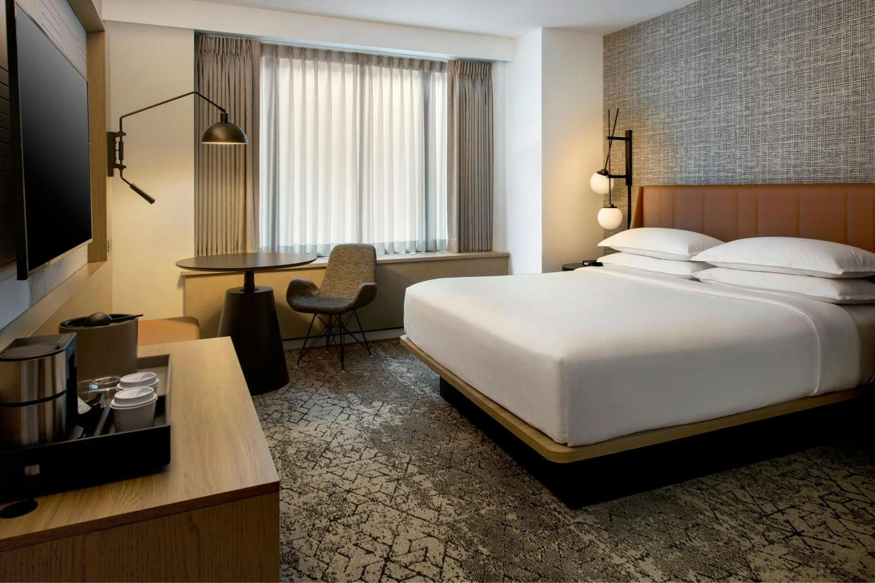 Photo of the whole room, Bed in Sheraton Boston Hotel