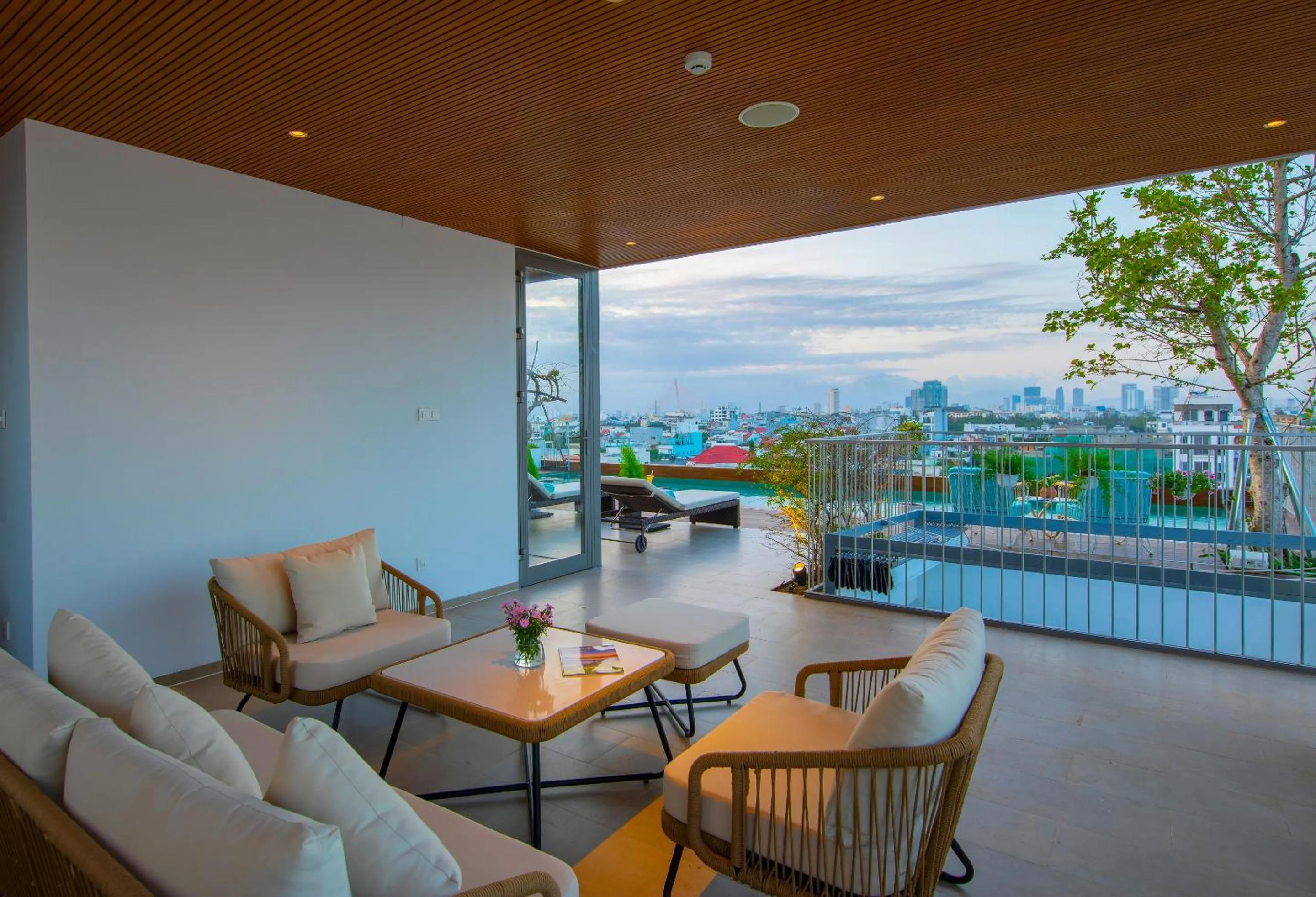 BBQ facilities in Prana Boutique Hotel and Apartments