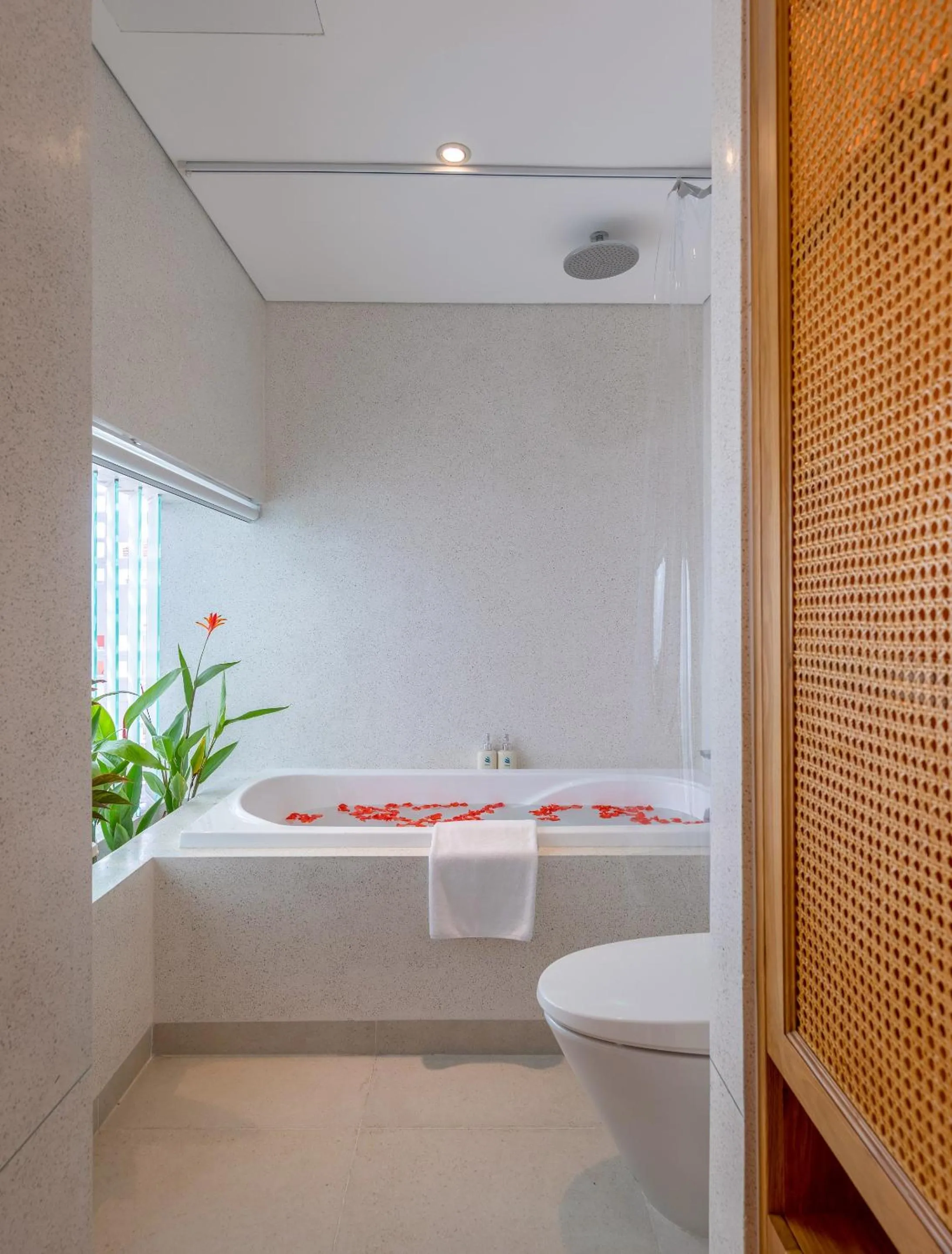 Prana Boutique Hotel and Apartments