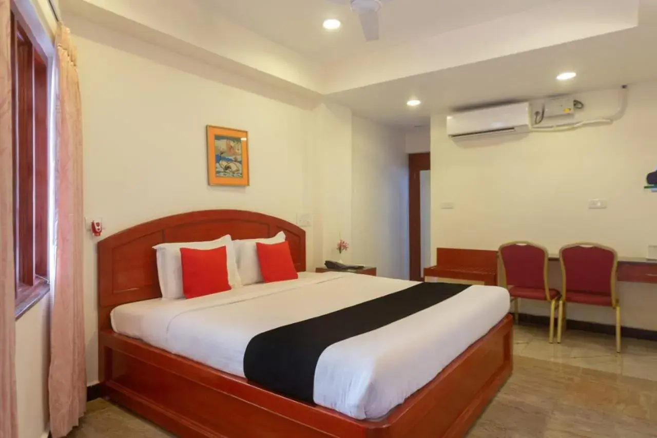 Photo of the whole room, Bed in BAY INN Photo of the whole room, Bed in BAY INN