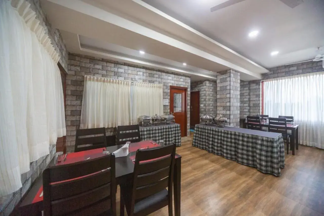 Restaurant/places to eat in BAY INN Restaurant/places to eat in BAY INN