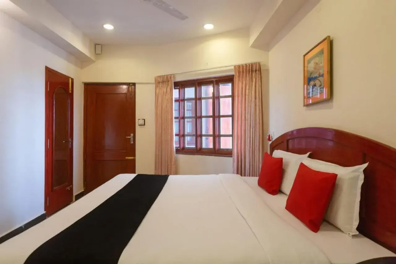 Photo of the whole room, Bed in BAY INN Photo of the whole room, Bed in BAY INN