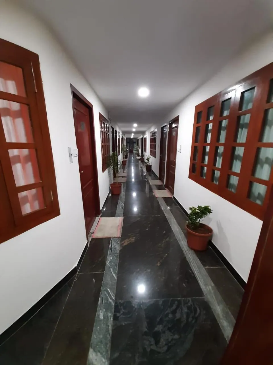 Area and facilities in BAY INN