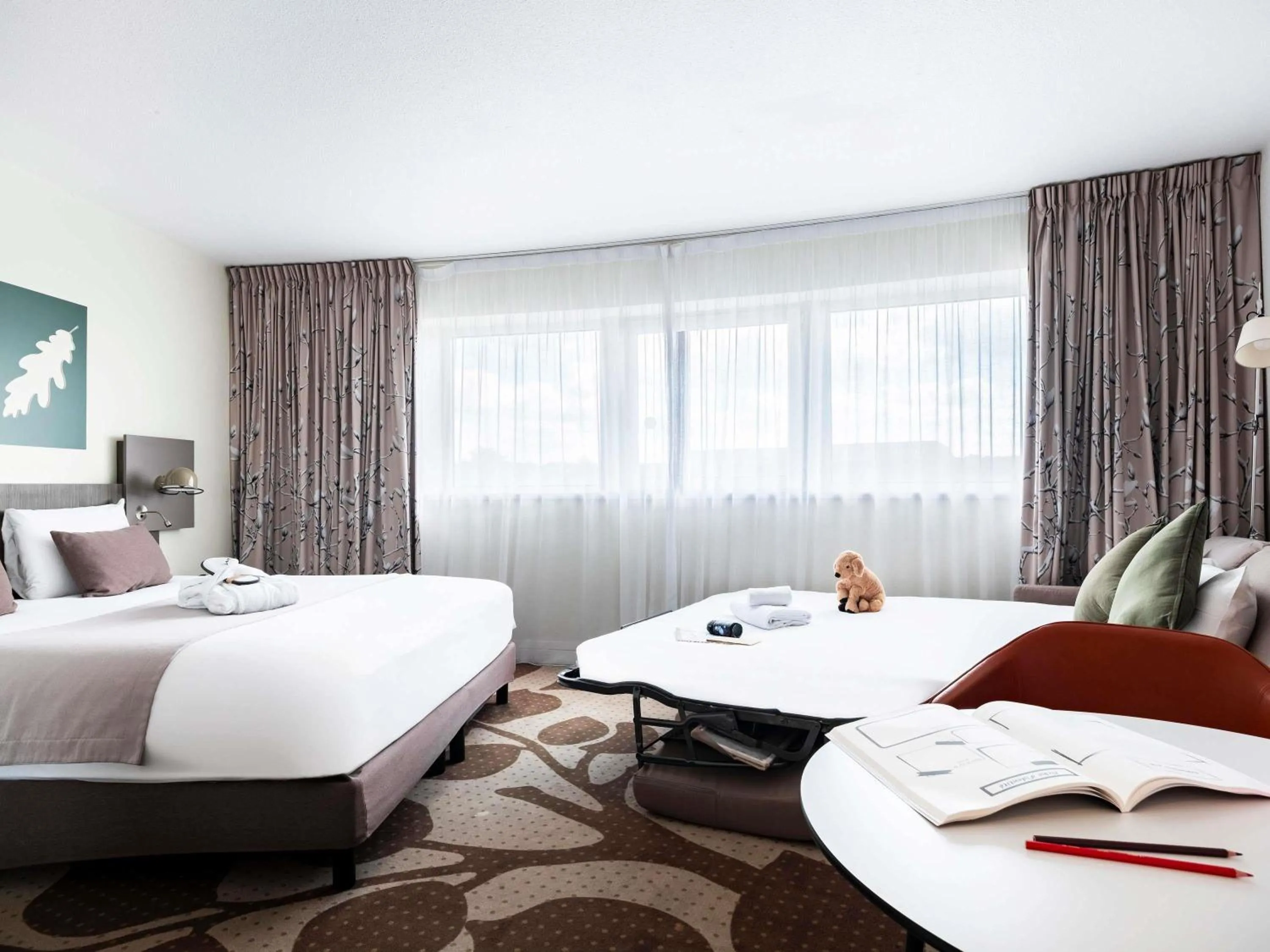 Bedroom, Bed in Mercure Compiègne Sud