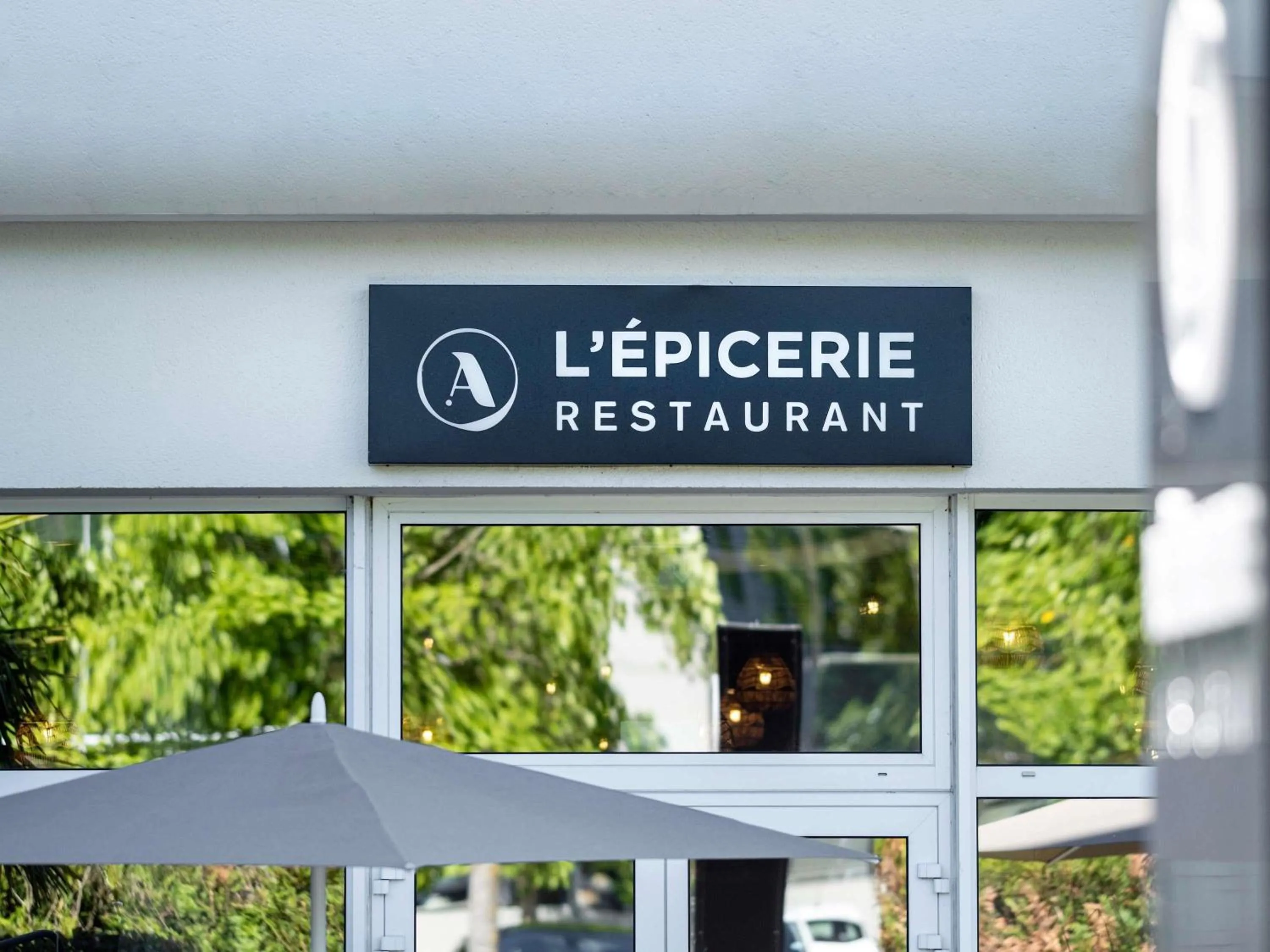 Restaurant/places to eat in Mercure Compiègne Sud