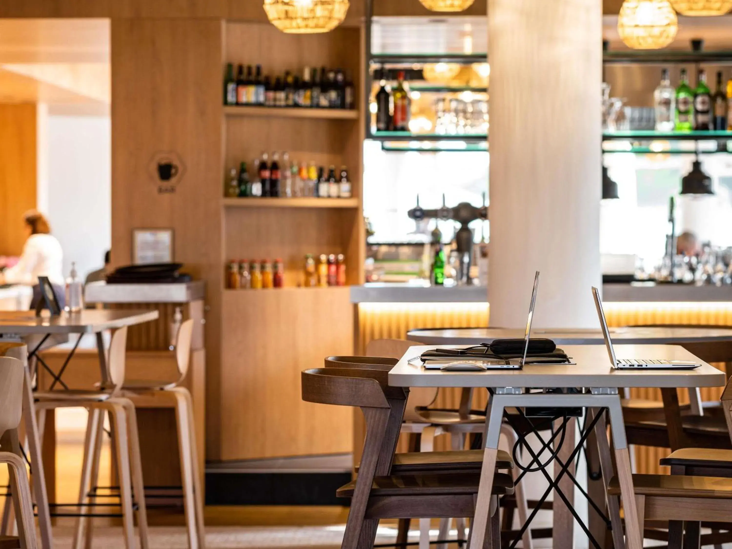 Lounge or bar in Mercure Compiègne Sud Lounge or bar in Mercure Compiègne Sud