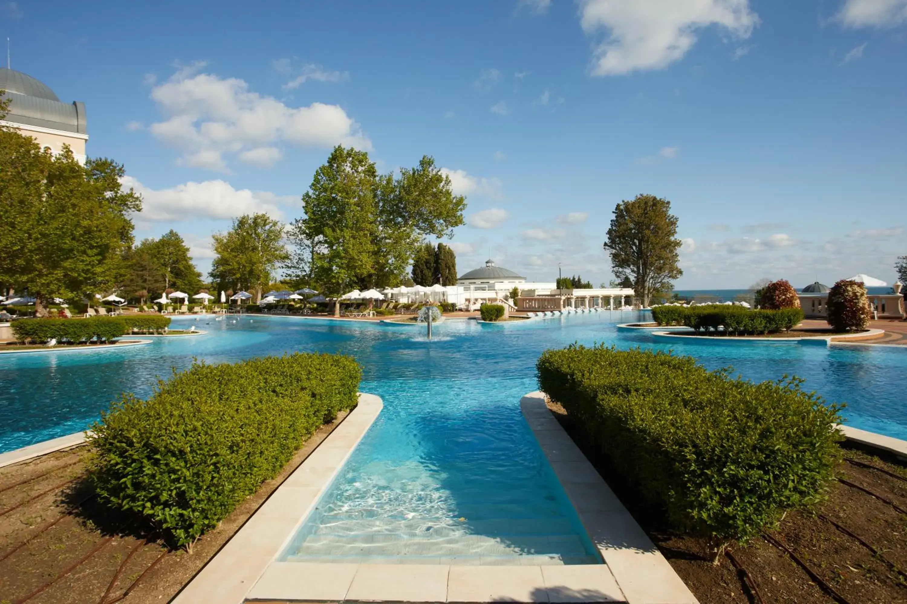 Swimming pool in Dreams Sunny Beach Resort and Spa - Premium All Inclusive Swimming pool in Dreams Sunny Beach Resort and Spa - Premium All Inclusive