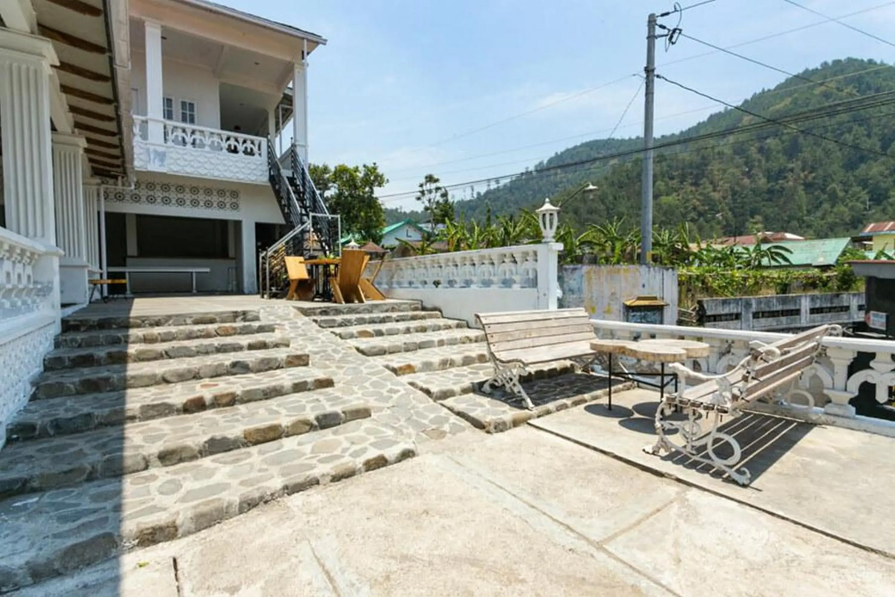 Property building in RedDoorz near Grojogan Sewu Tawangmangu Property building in RedDoorz near Grojogan Sewu Tawangmangu