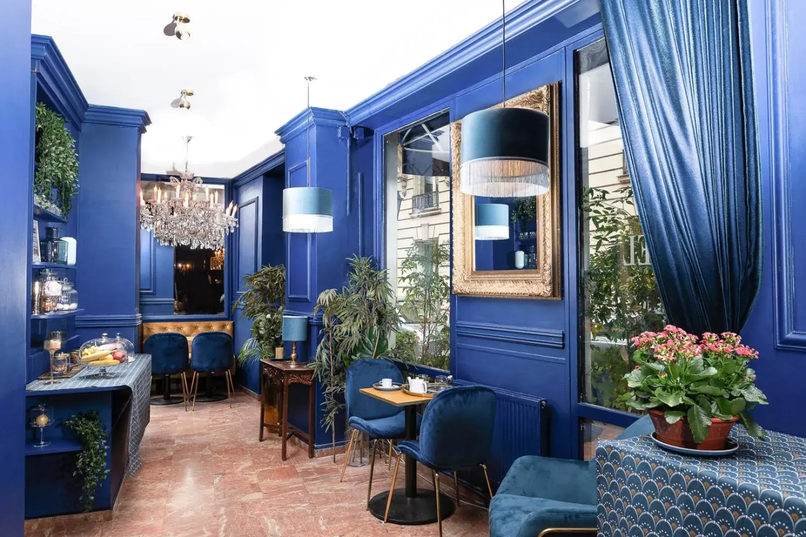 Restaurant/places to eat in Hôtel Petit Saint-Honoré Restaurant/places to eat in Hôtel Petit Saint-Honoré