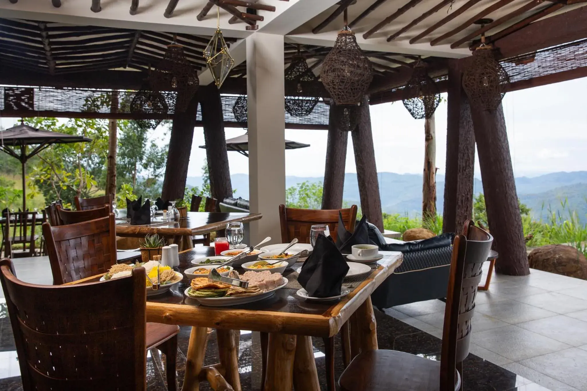 Restaurant/places to eat in Dream Cliff Mountain Resort Restaurant/places to eat in Dream Cliff Mountain Resort