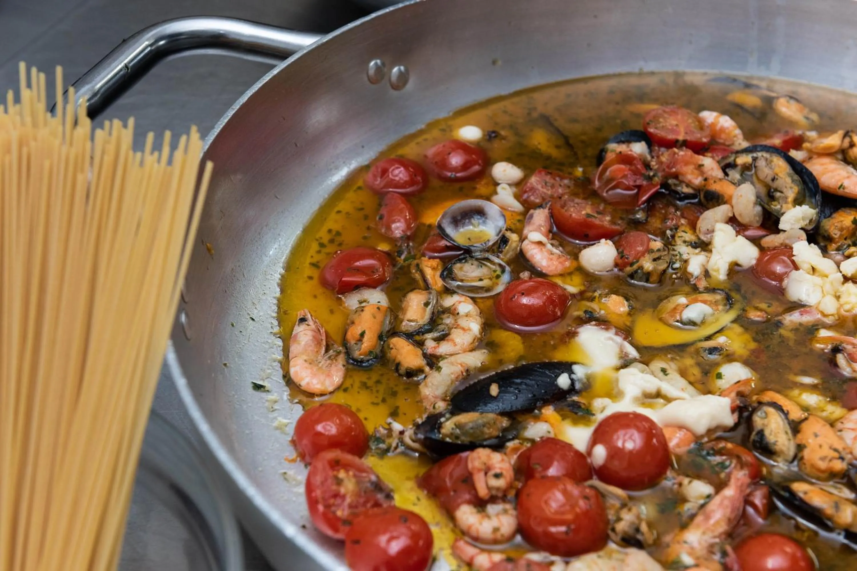 Meals in Hotel Paradiso