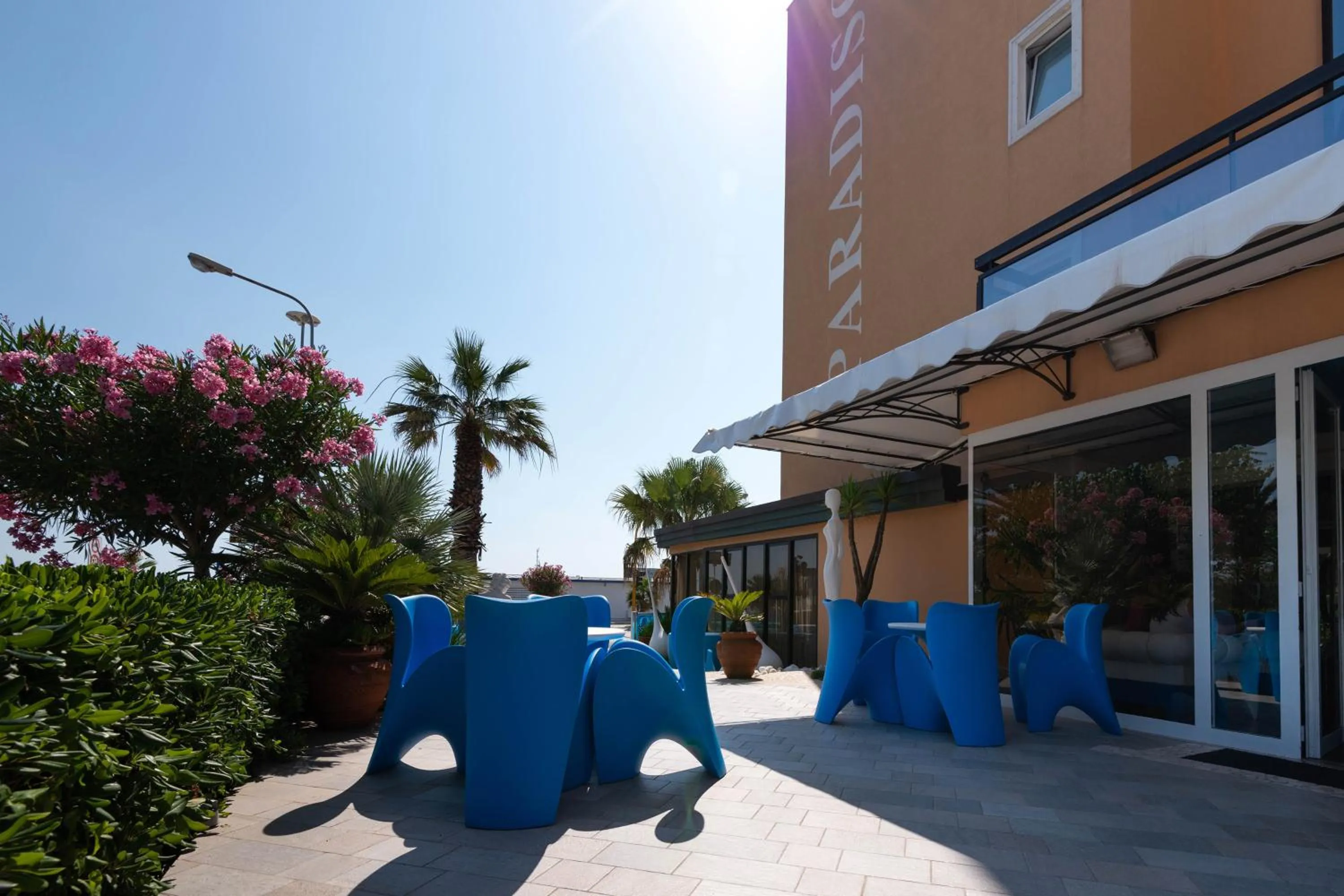 Facade/entrance in Hotel Paradiso