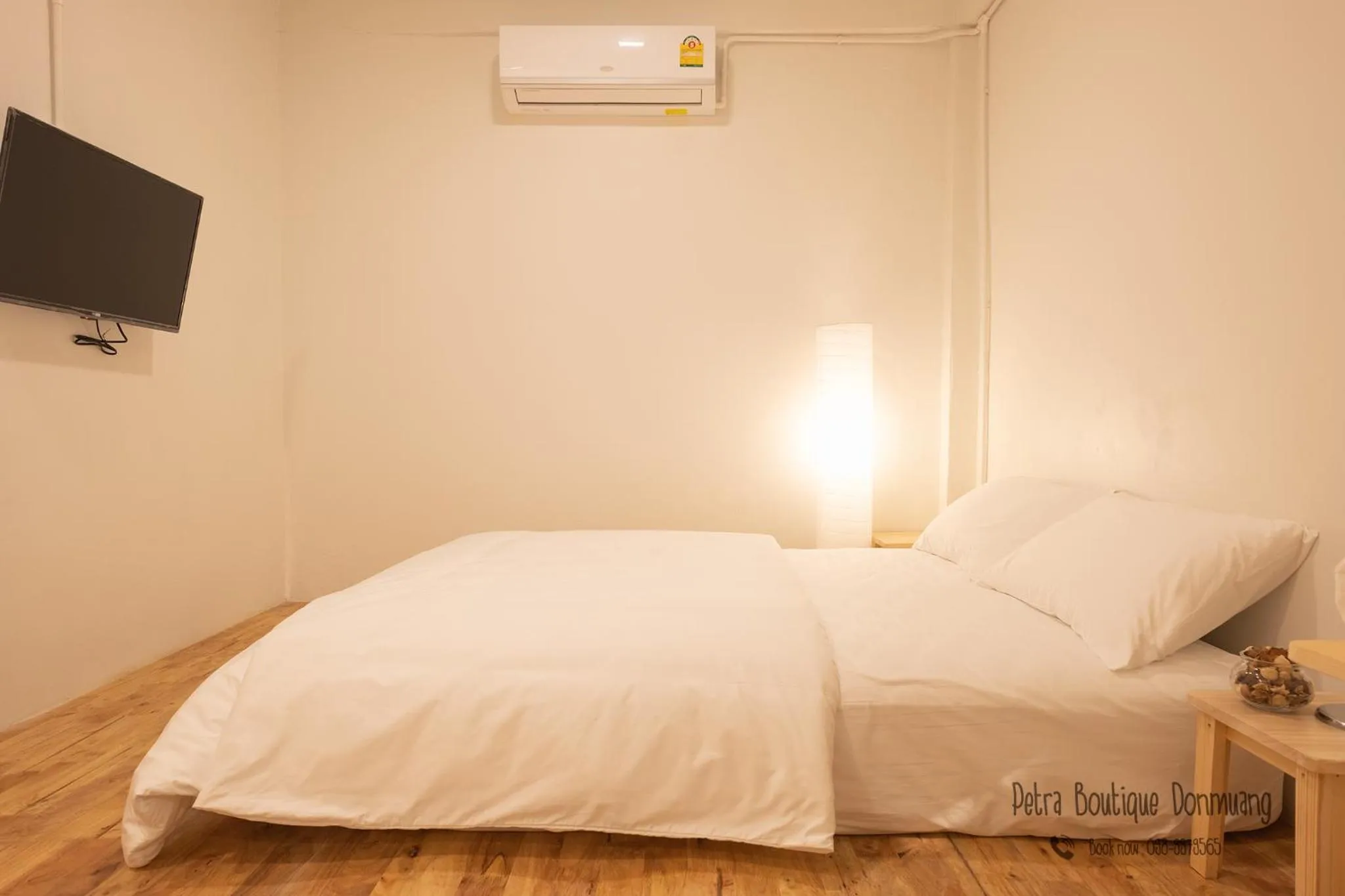 Bedroom, Bed in Petra Boutique Donmuang