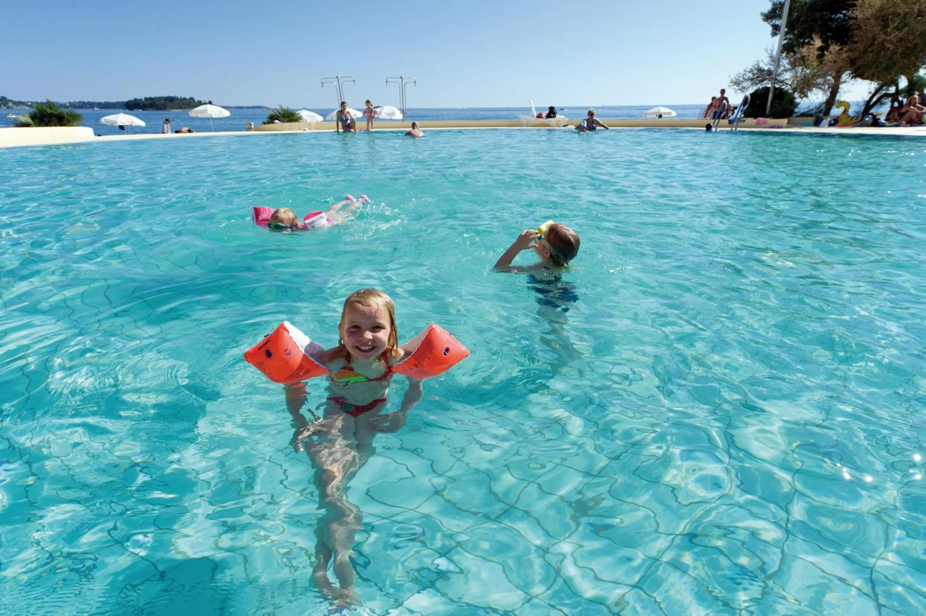 Swimming pool in Maistra Camping Amarin Mobile homes