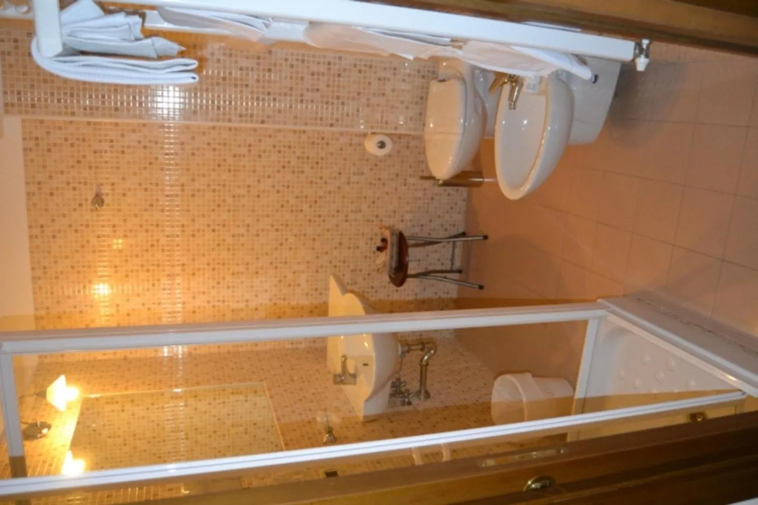 Bathroom in Hotel LuSi