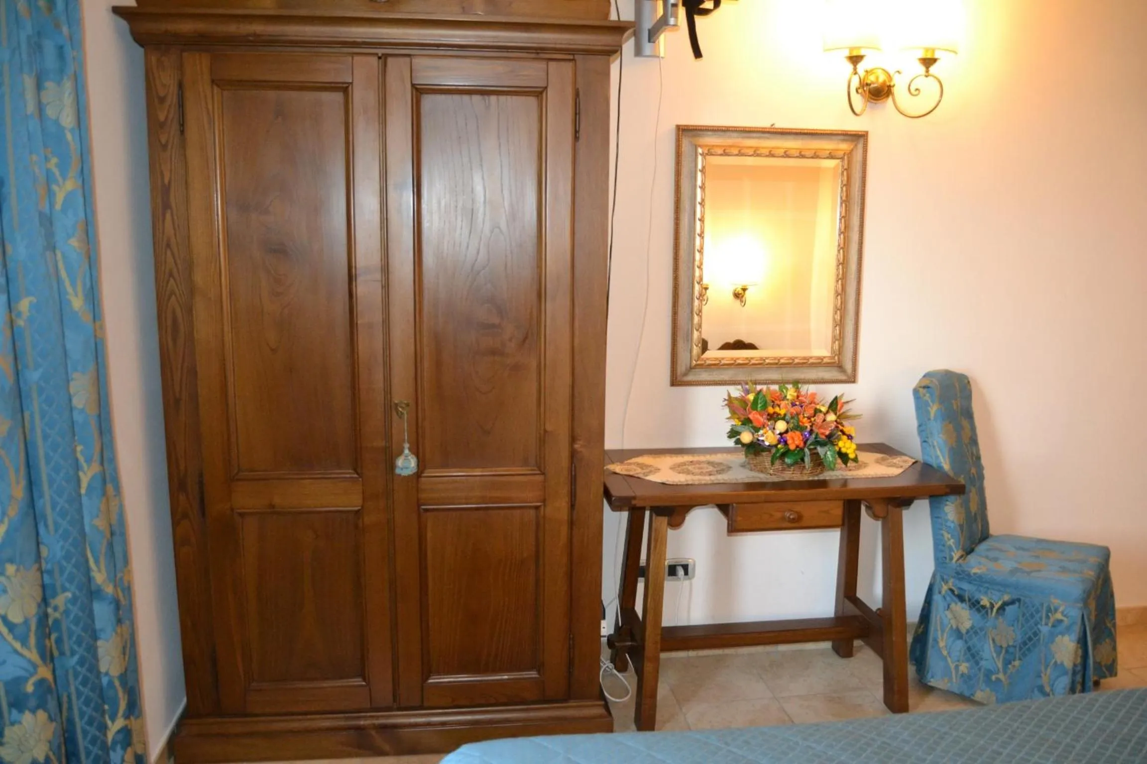 Photo of the whole room in Hotel LuSi