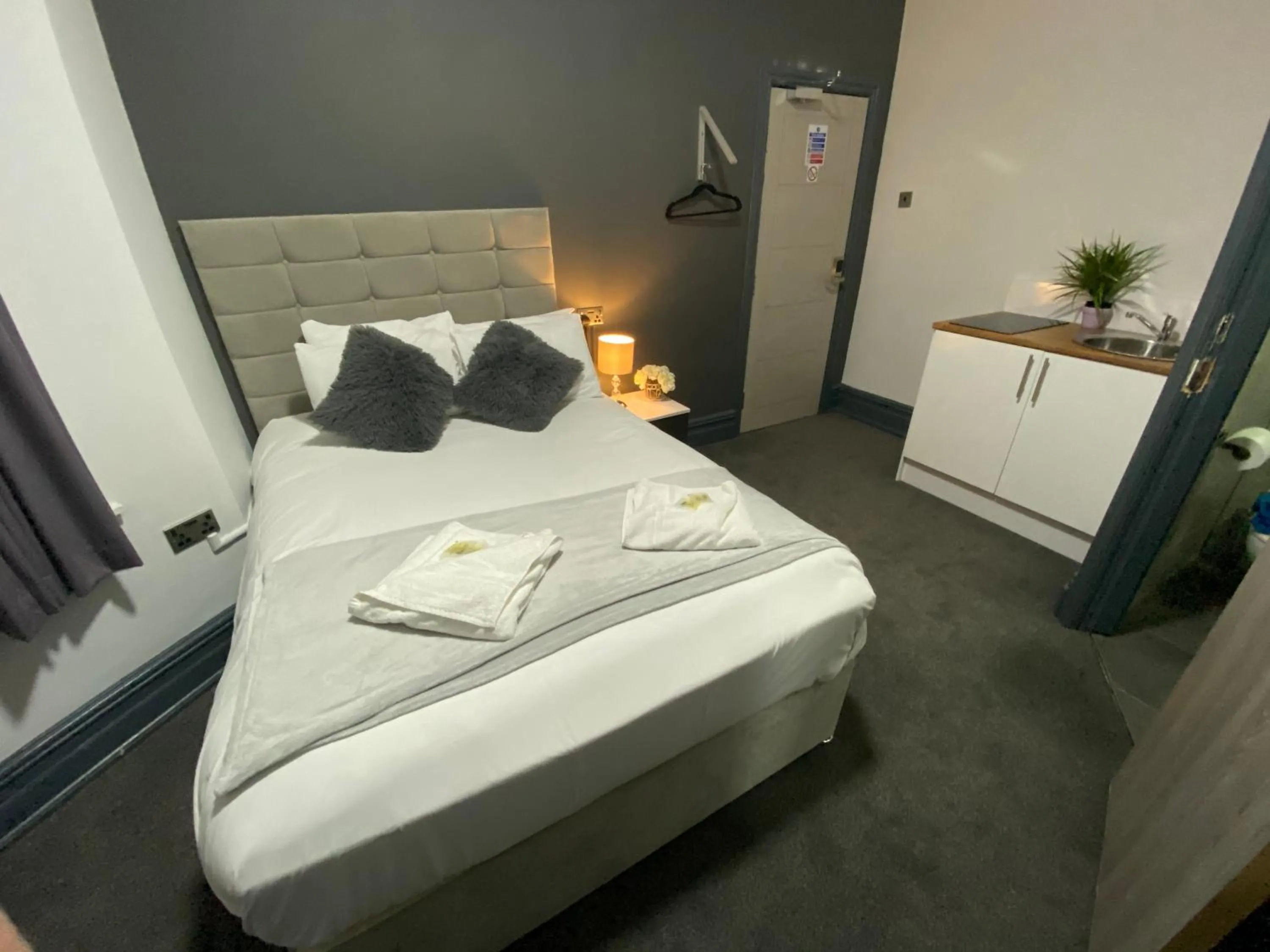 Bed in Park City Suites Hotel