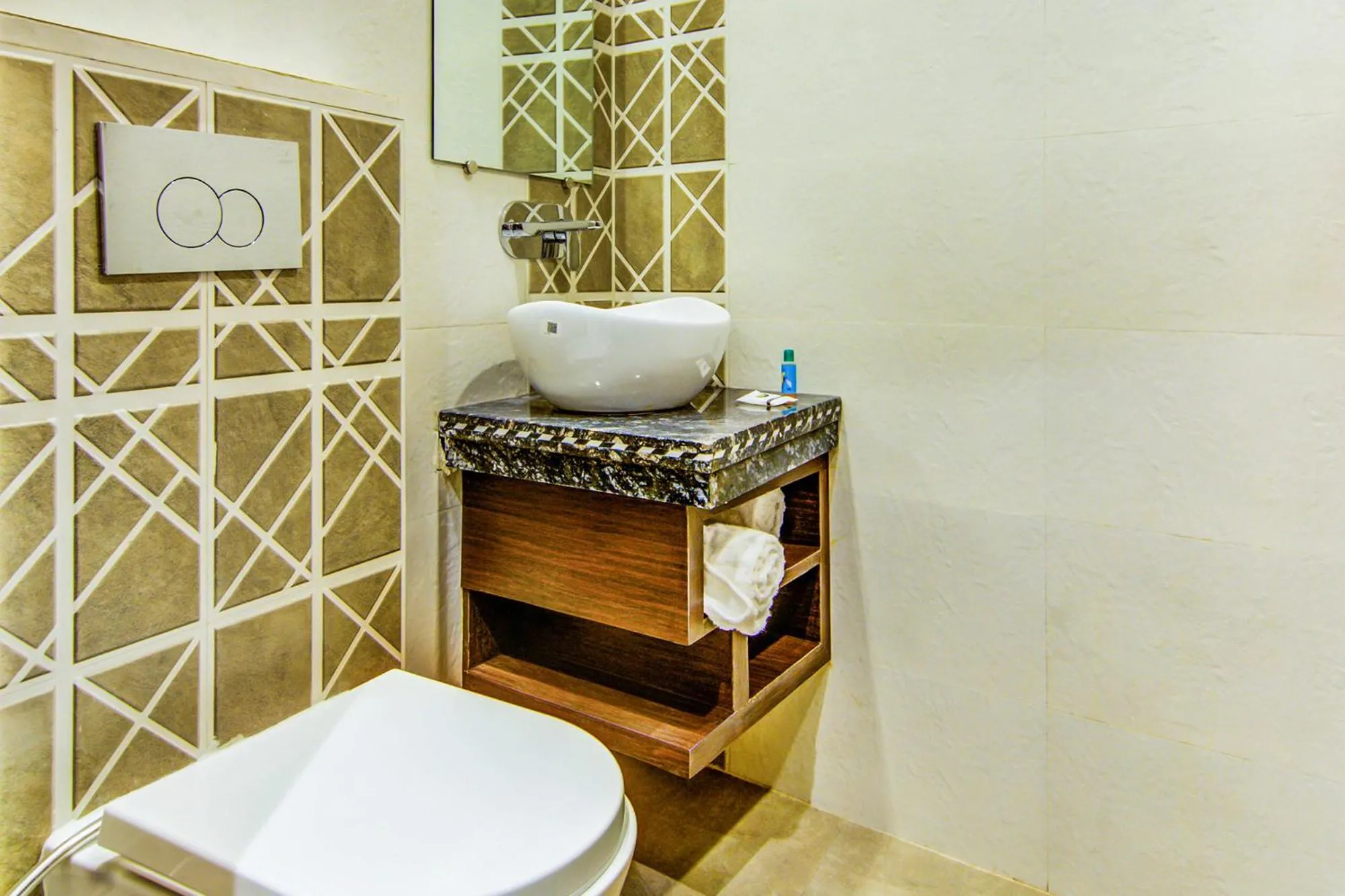 Toilet in FabHotel Nayyar Inn