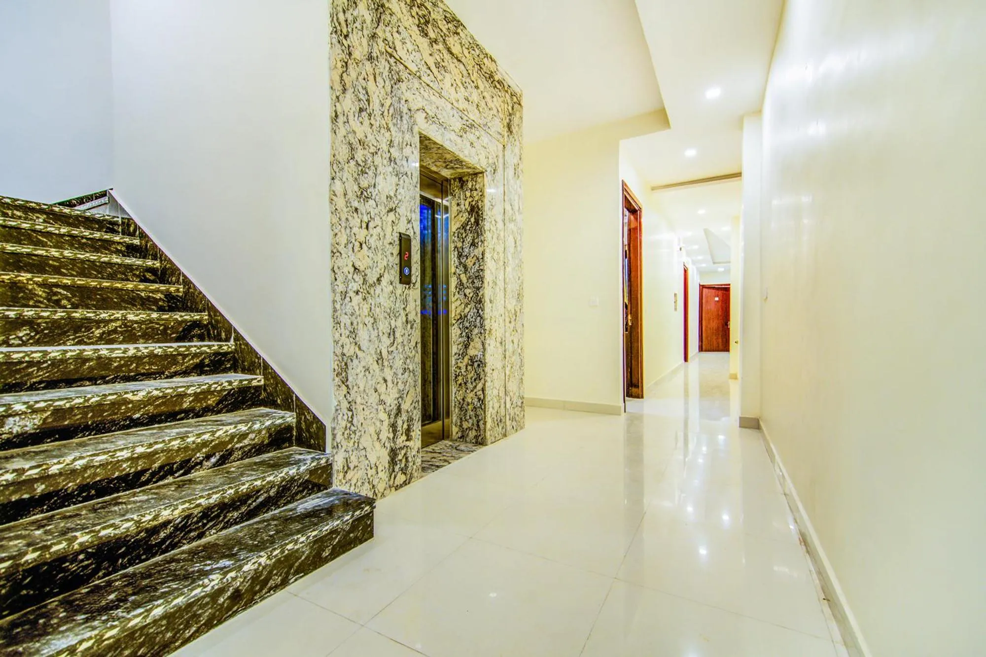 Lobby or reception in FabHotel Nayyar Inn