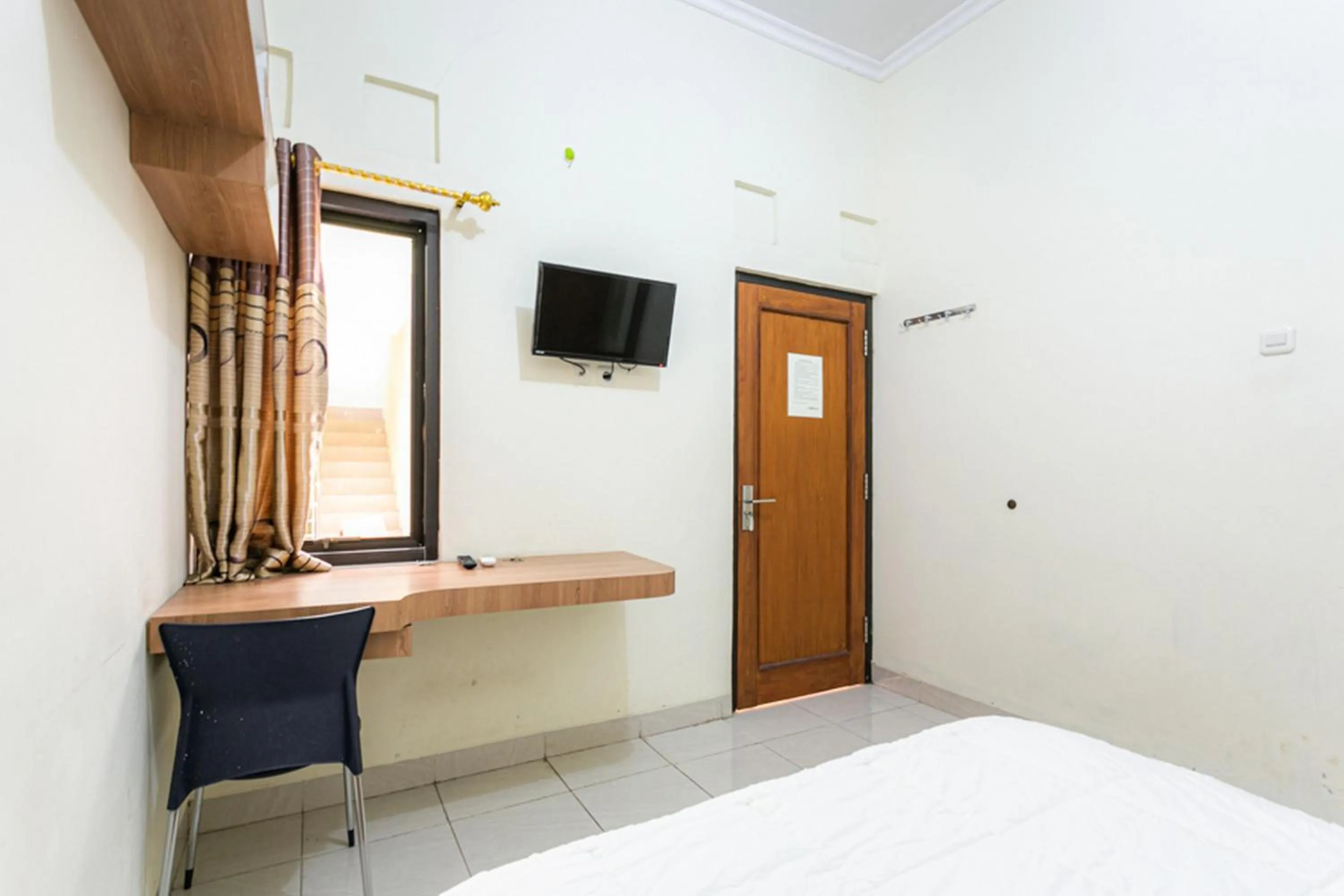 Bedroom, Bed in RedDoorz Syariah near Assalaam - UMS