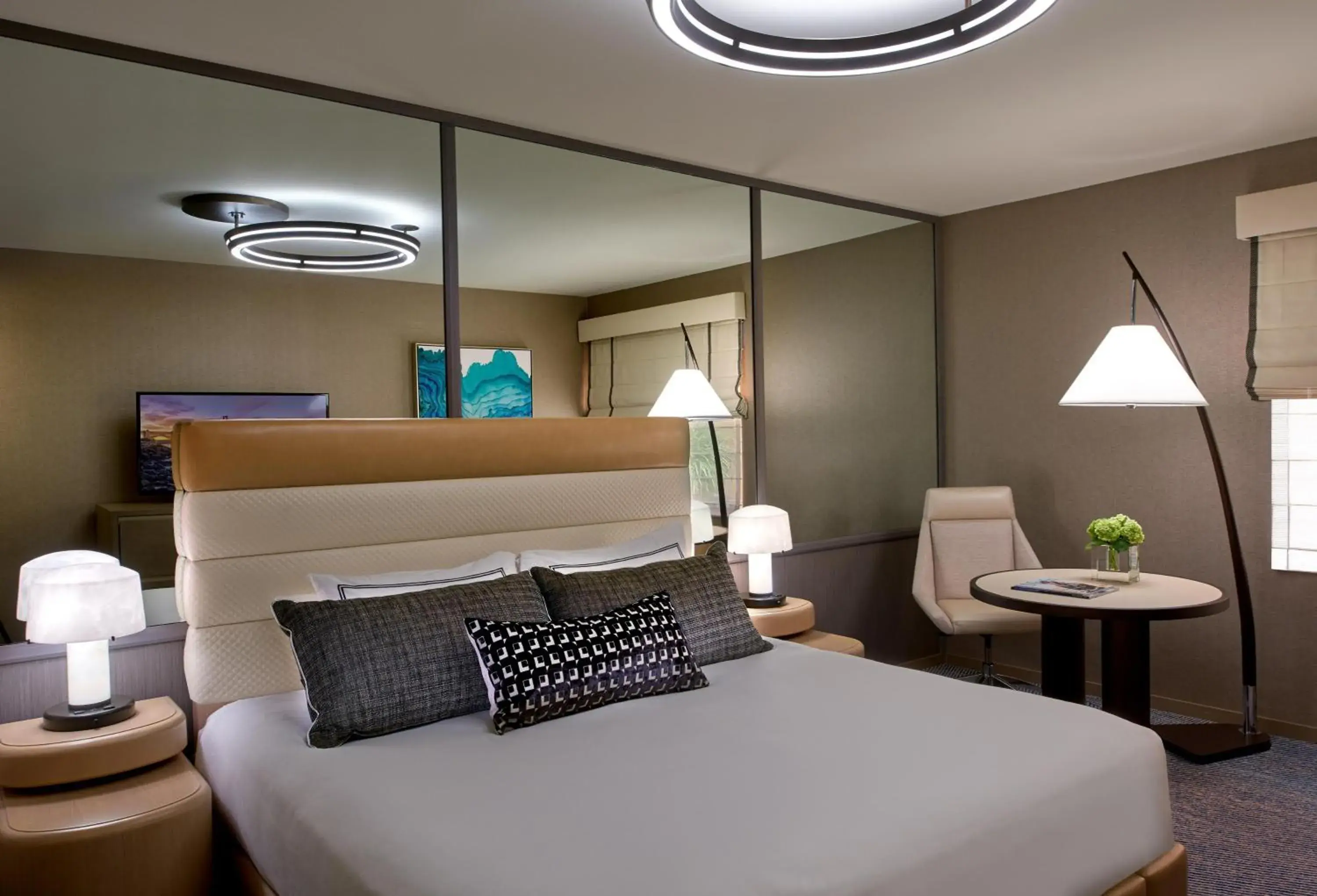 Superior King in Hotel Zoe Fisherman's Wharf Superior King in Hotel Zoe Fisherman's Wharf