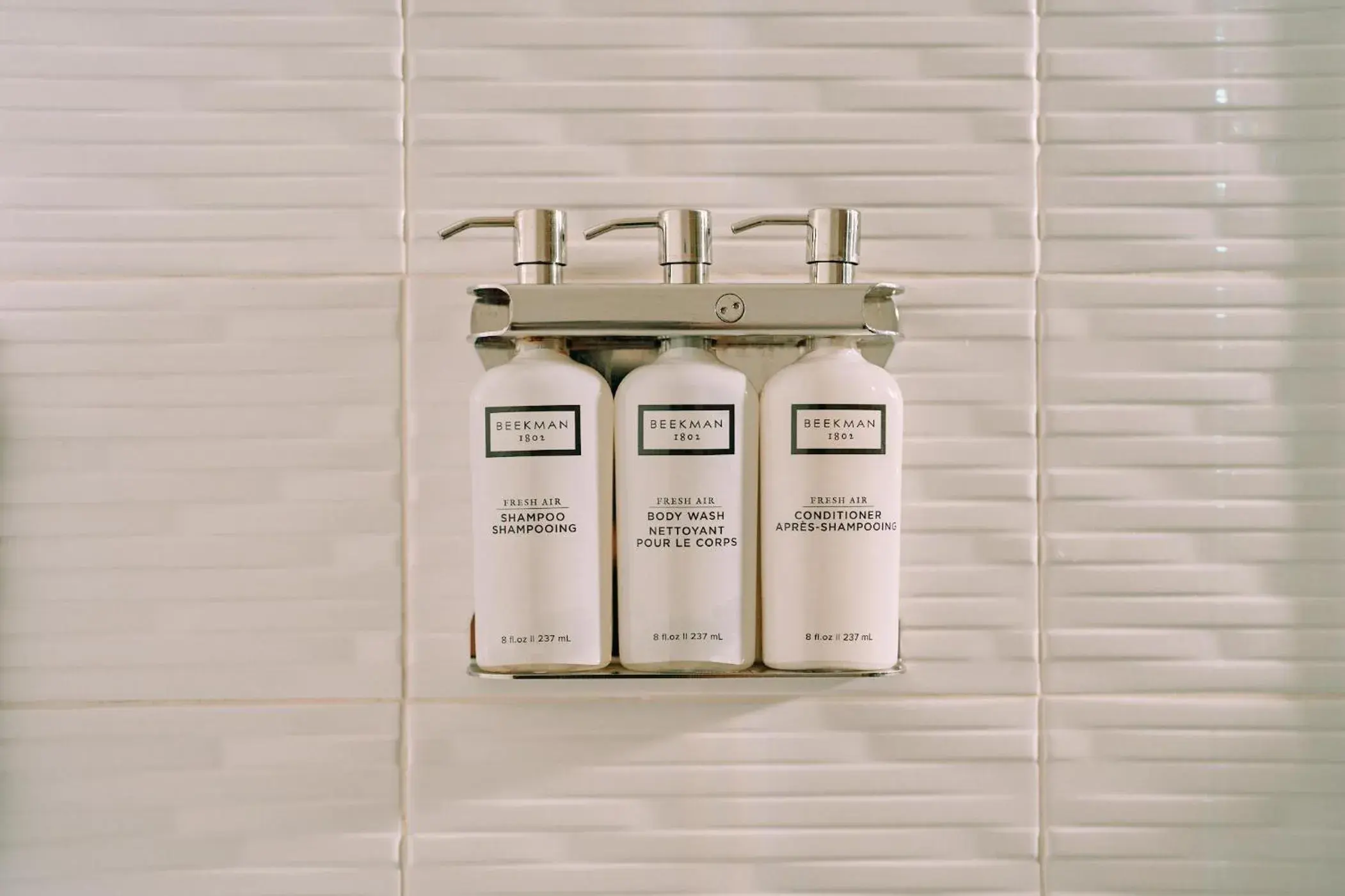 Signature Queen Suite in Hotel Zoe Fisherman's Wharf Signature Queen Suite in Hotel Zoe Fisherman's Wharf