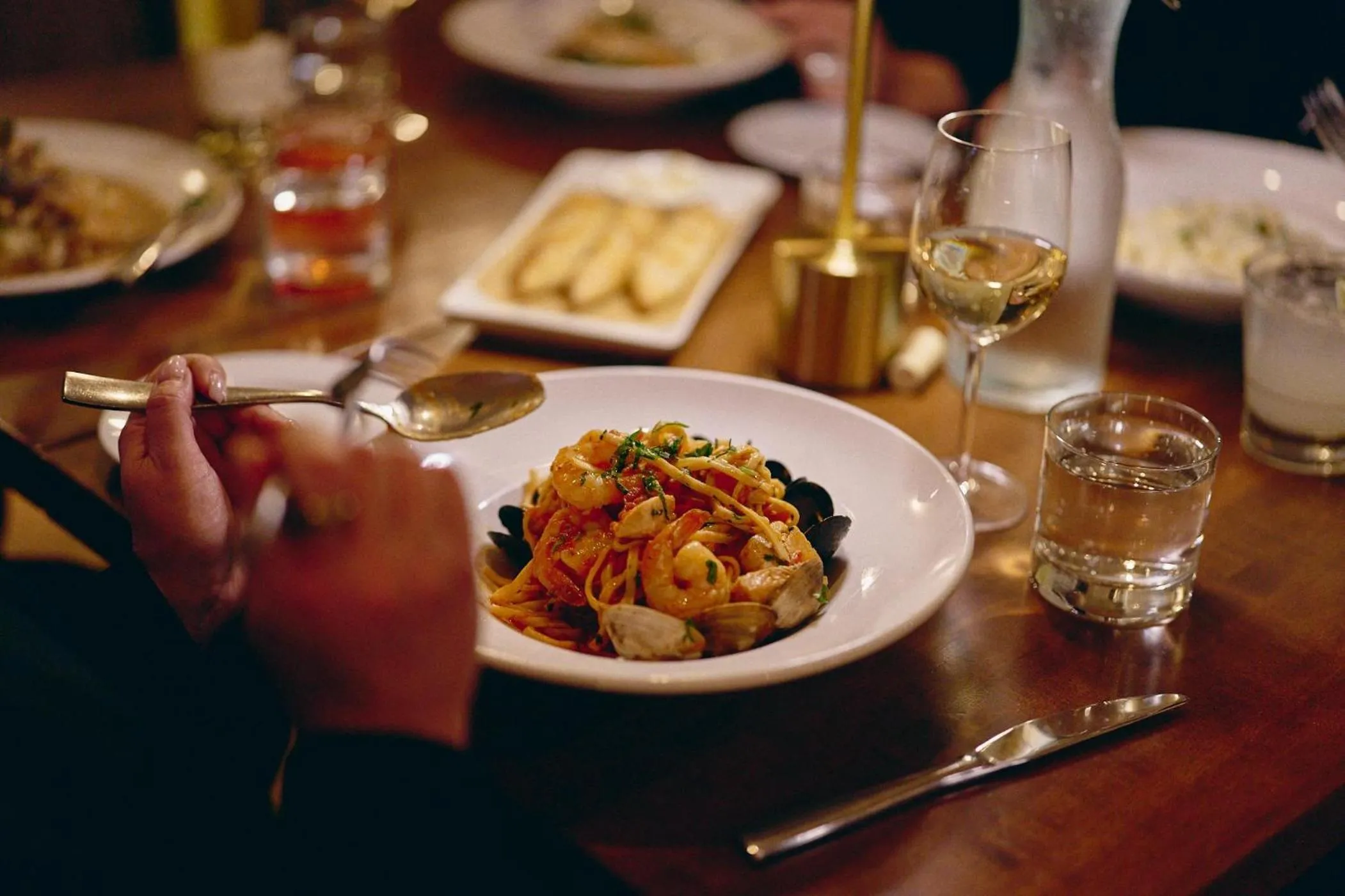 Food and drinks in Hotel Zoe Fisherman's Wharf