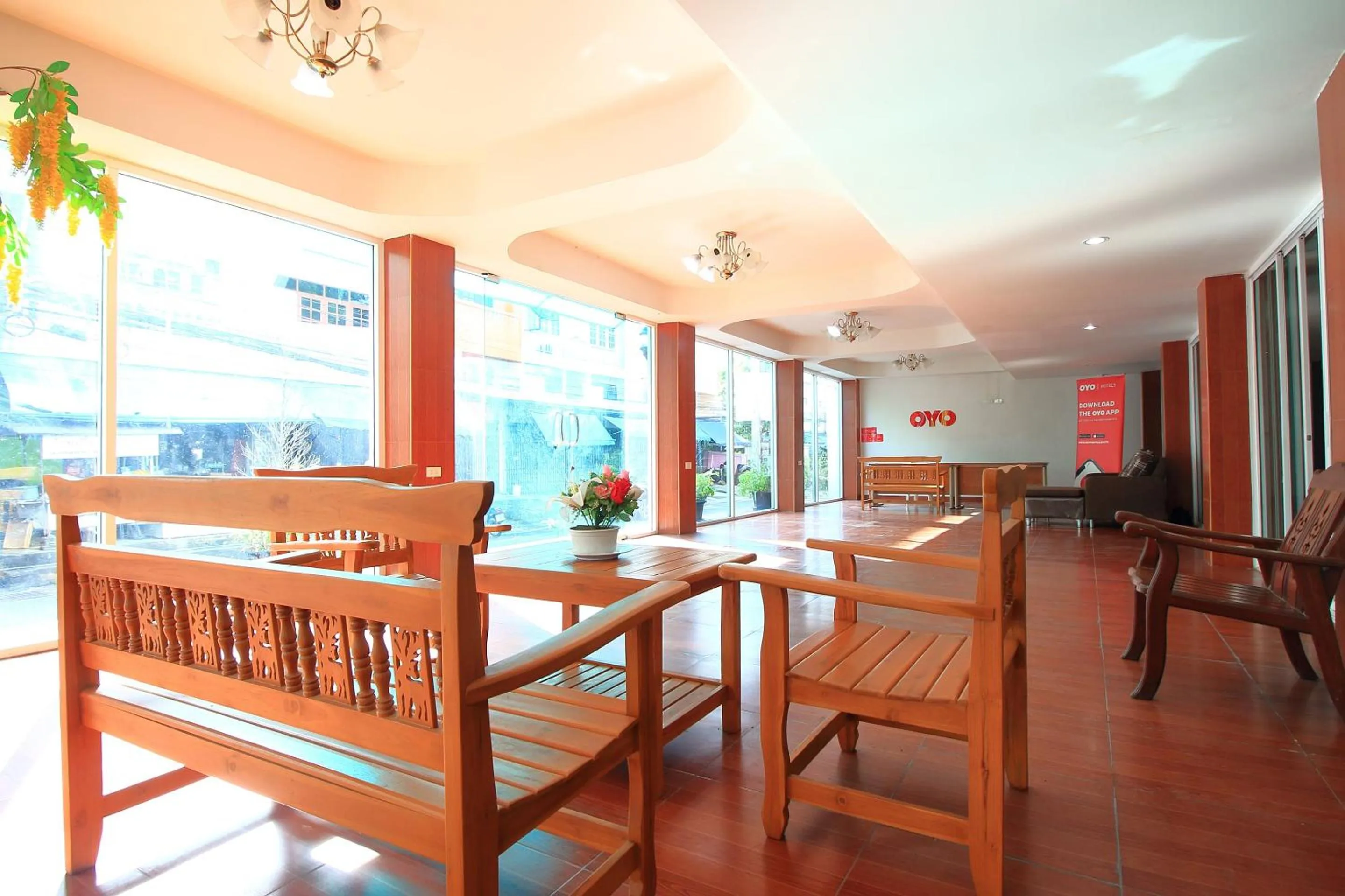 Seating area in OYO 410 Diamond Boutique Hostel